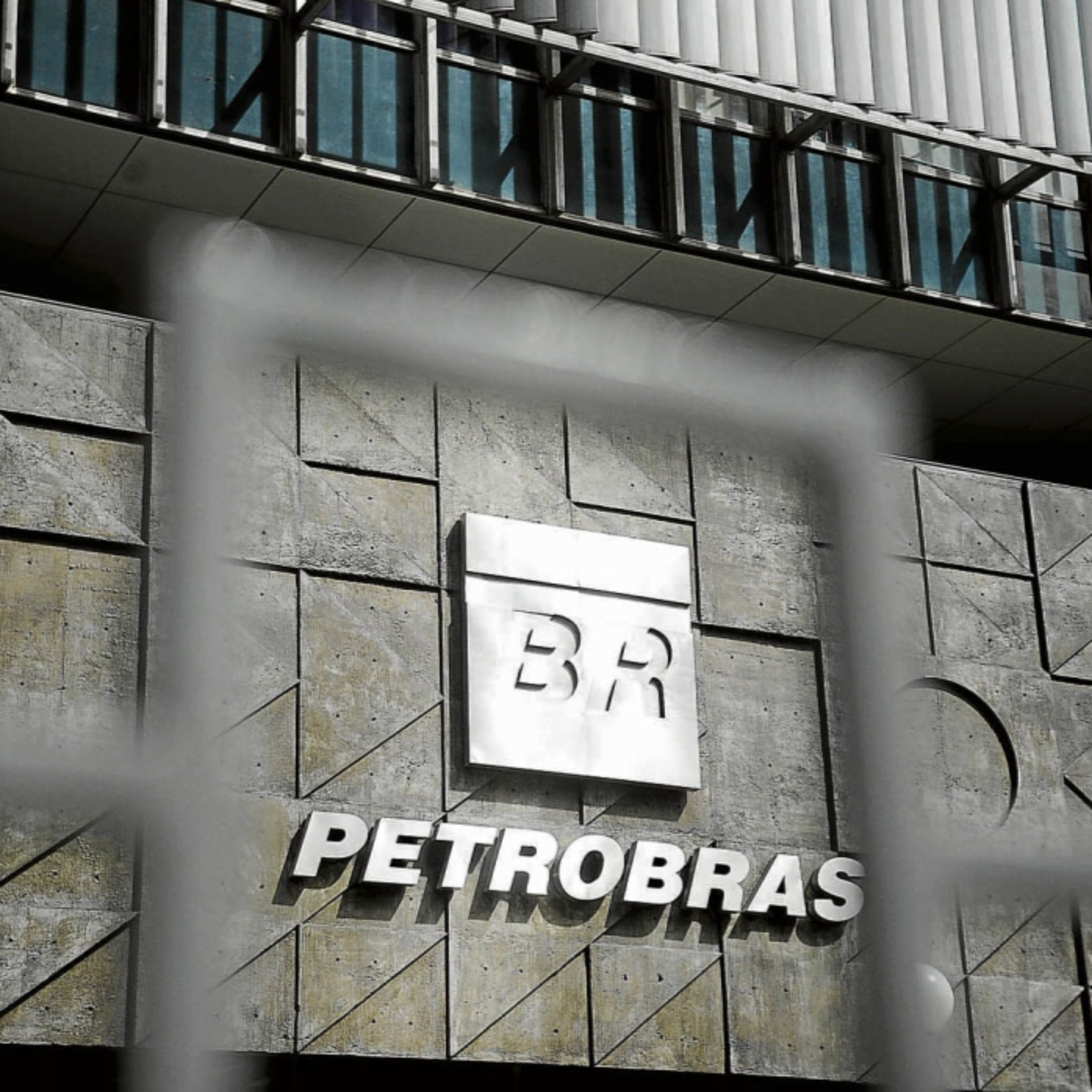 Ações da Petrobras: momento é para comprar, manter ou vender? episode artwork