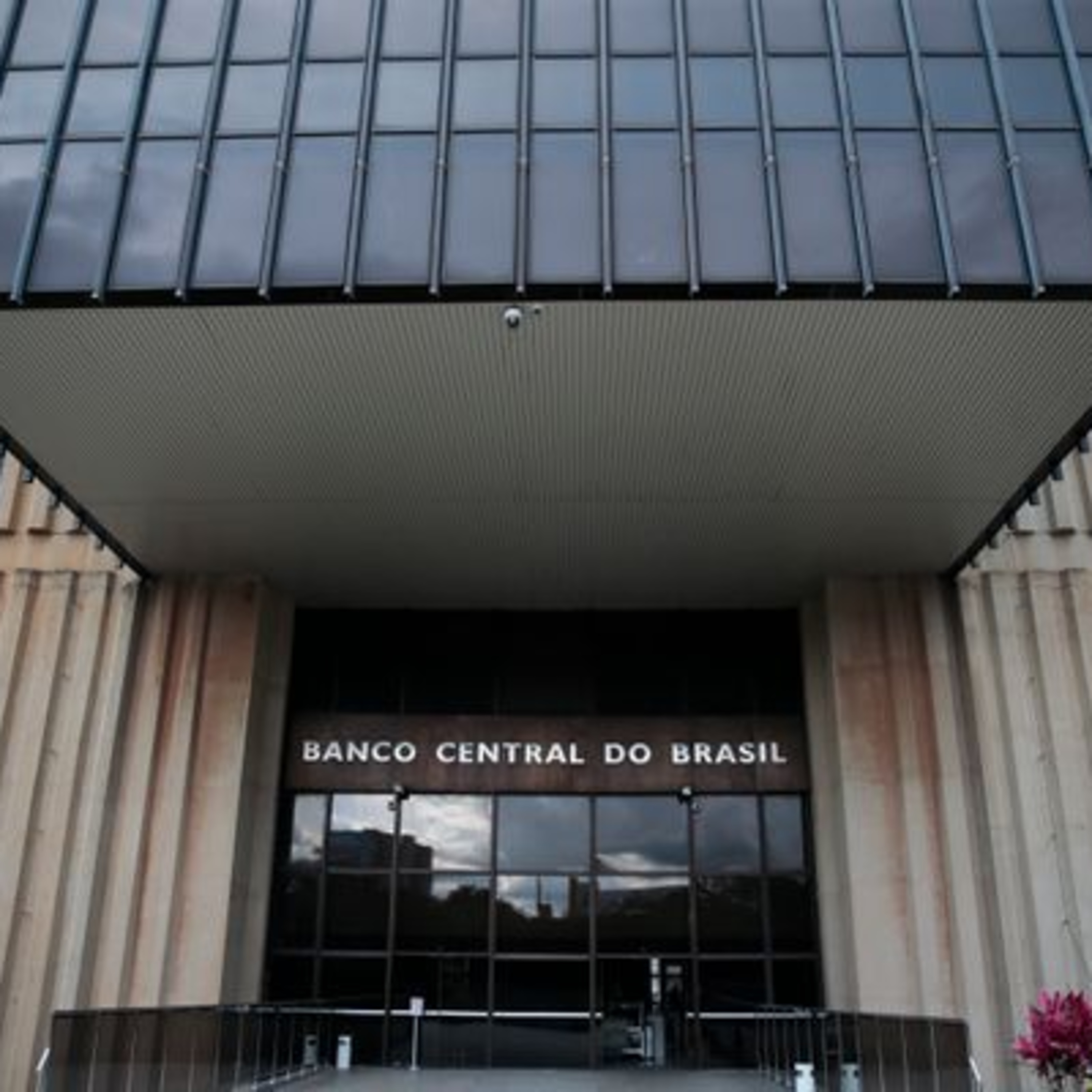 Entenda como vai funcionar o 'open banking' e o impacto na concorrência entre bancos e fintechs episode artwork