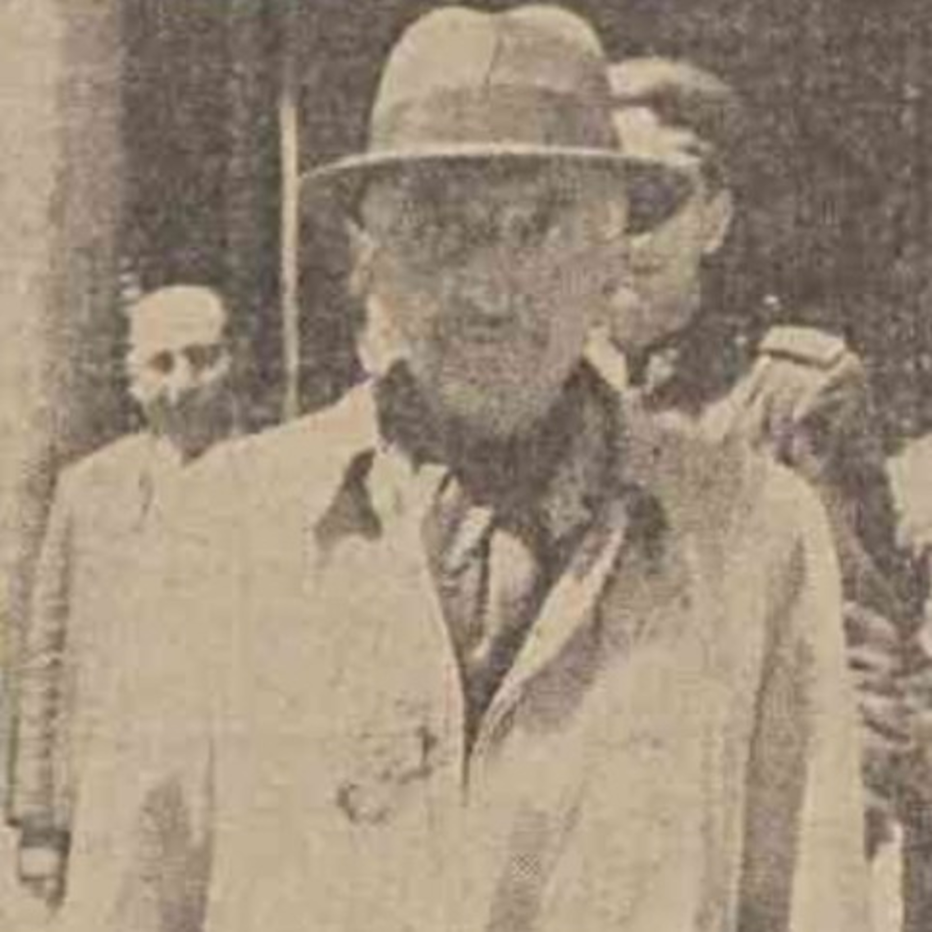 Tayyare Kaçakçısı Ekrem König