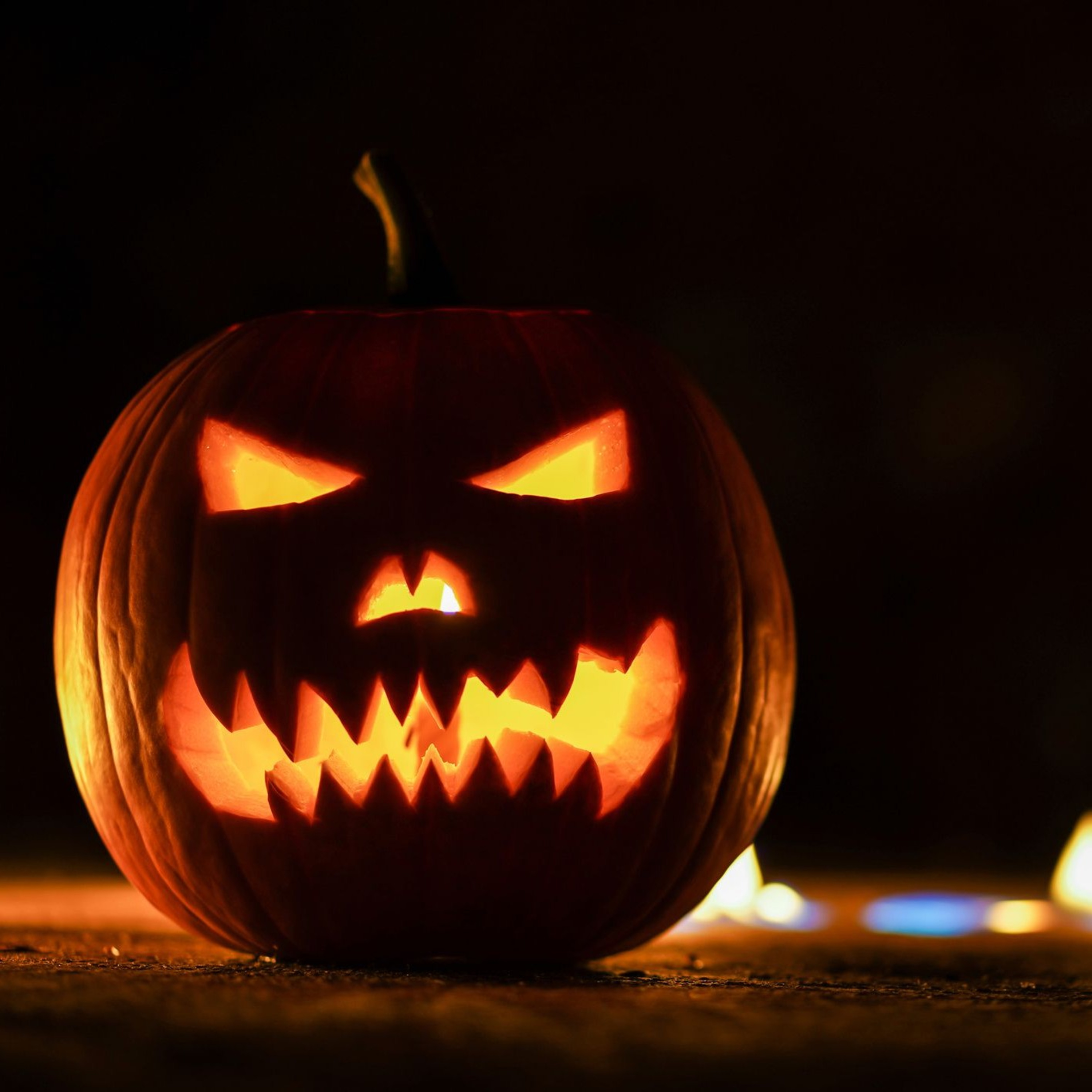 THE TRUTH ABOUT HALLOWEEN episode artwork