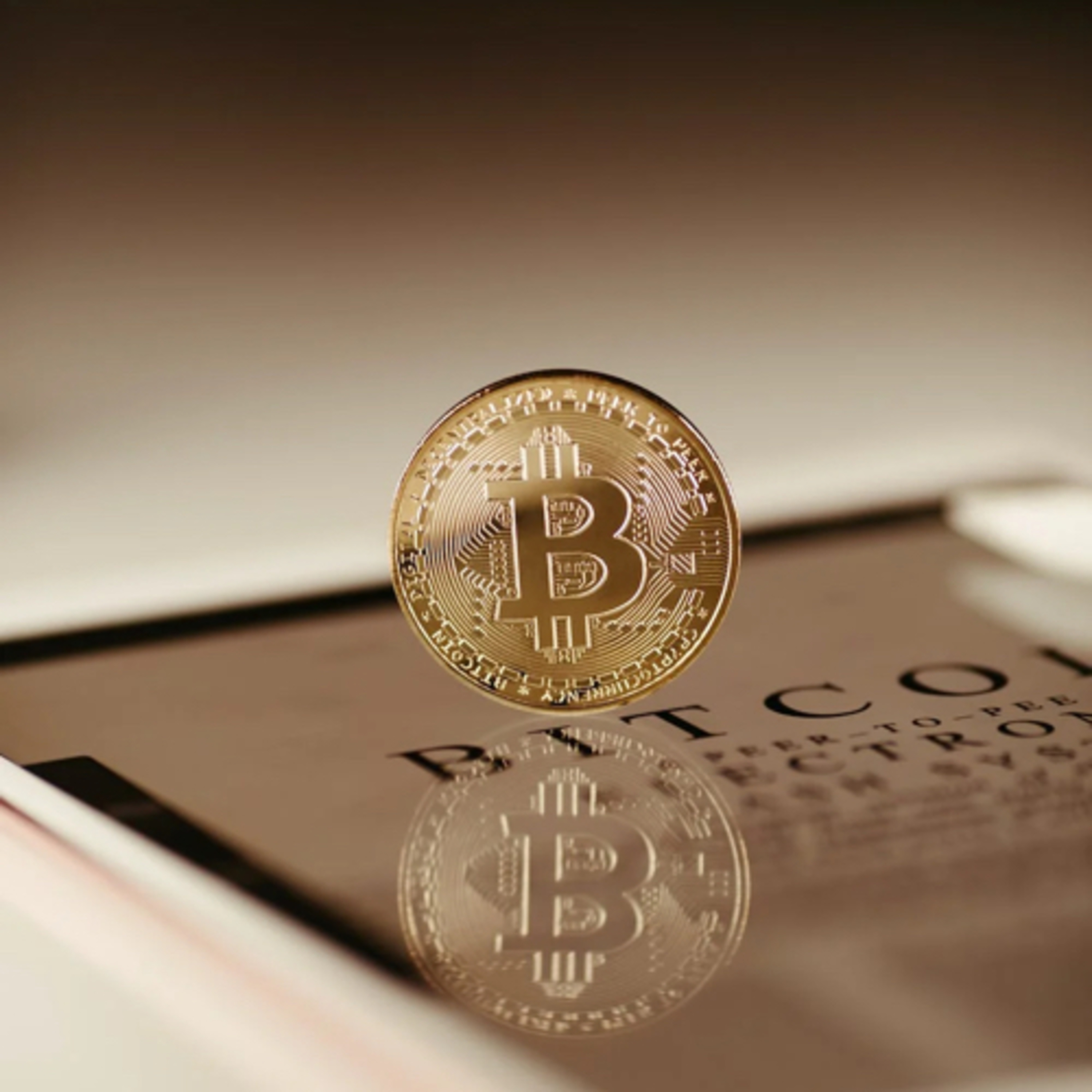 What is Bitcoin? What problems does it aim to solve?  episode artwork