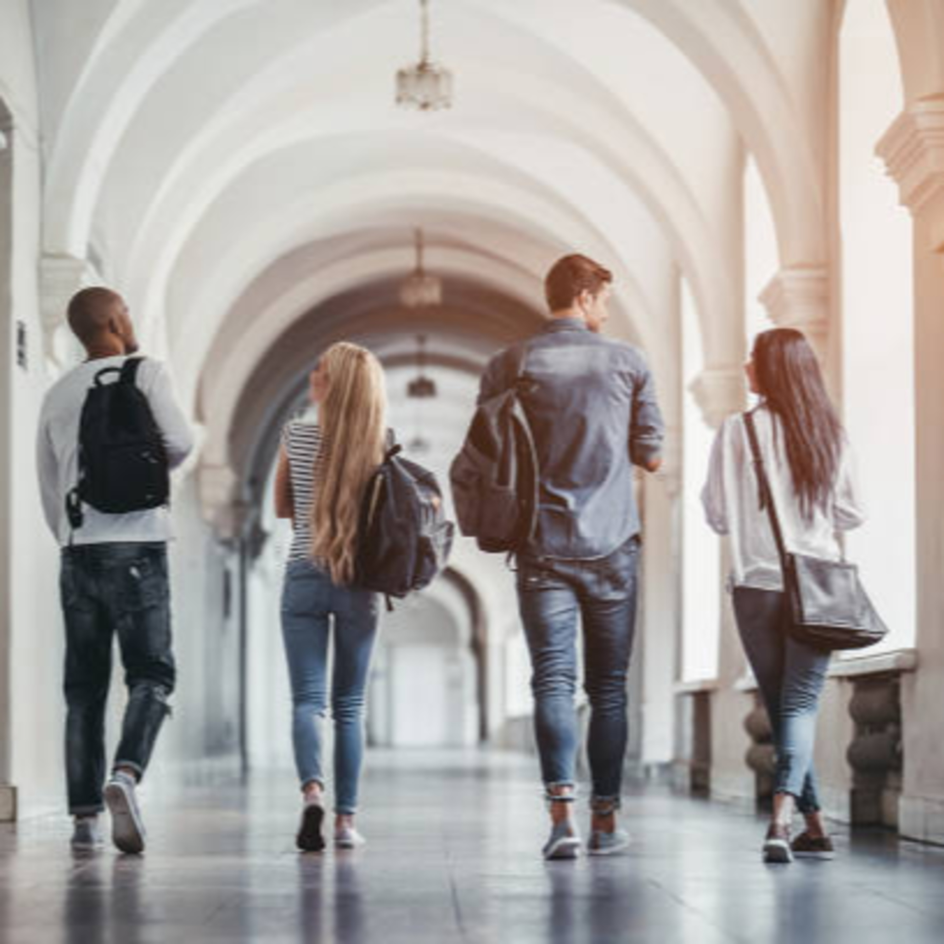 大学校园生活 | College Life Comparisons