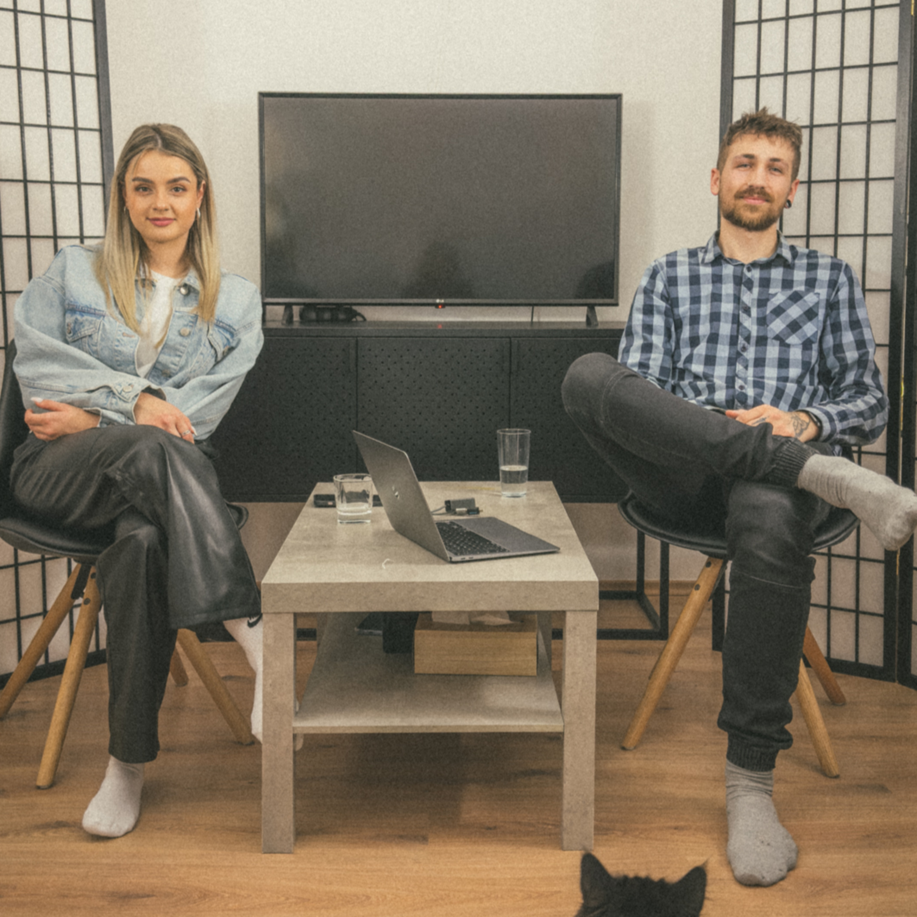 Kreatívni a občas stratení - Správca sociálnych sietí rozbieha nechtový biznis episode artwork