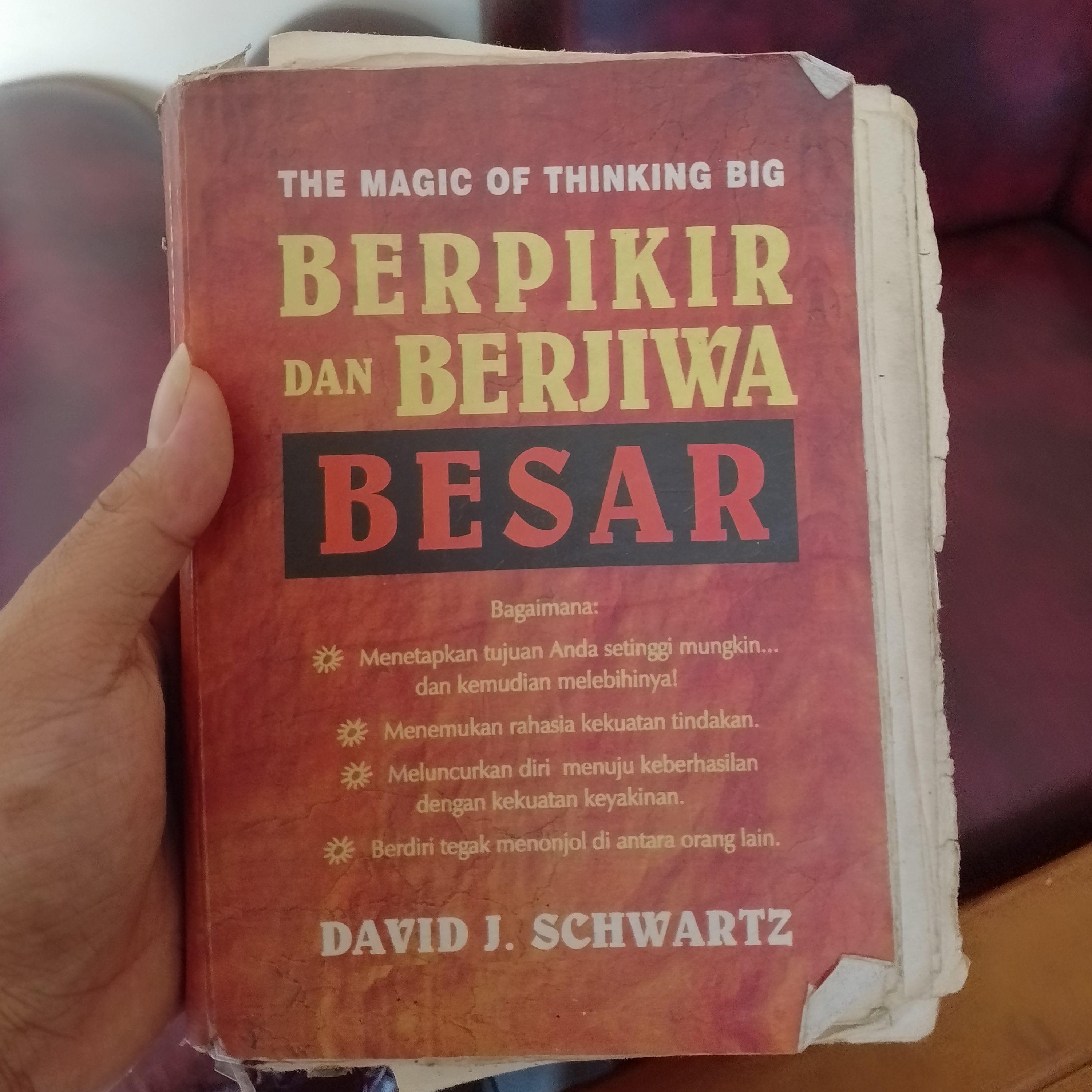 BAHAS BUKU BERFIKIR DAN BERJIWA BESAR KONTEKS PADANGAN ISLAM
