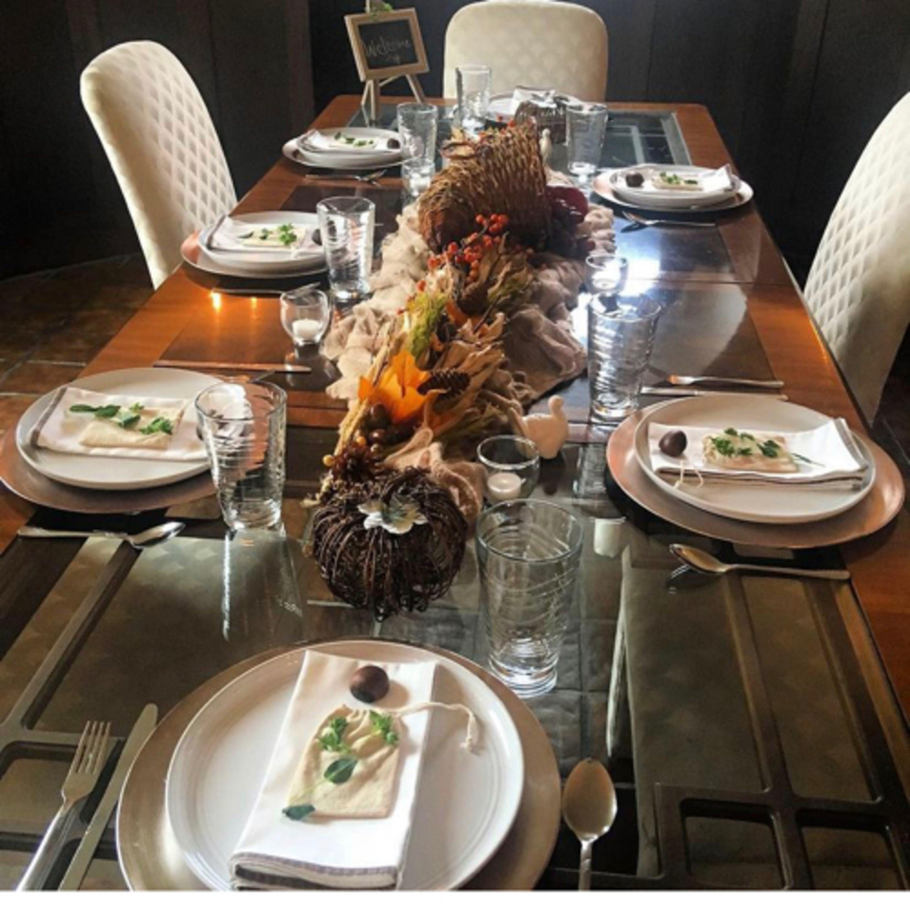 Last Minute Ideas for the Thanksgiving Table! episode artwork