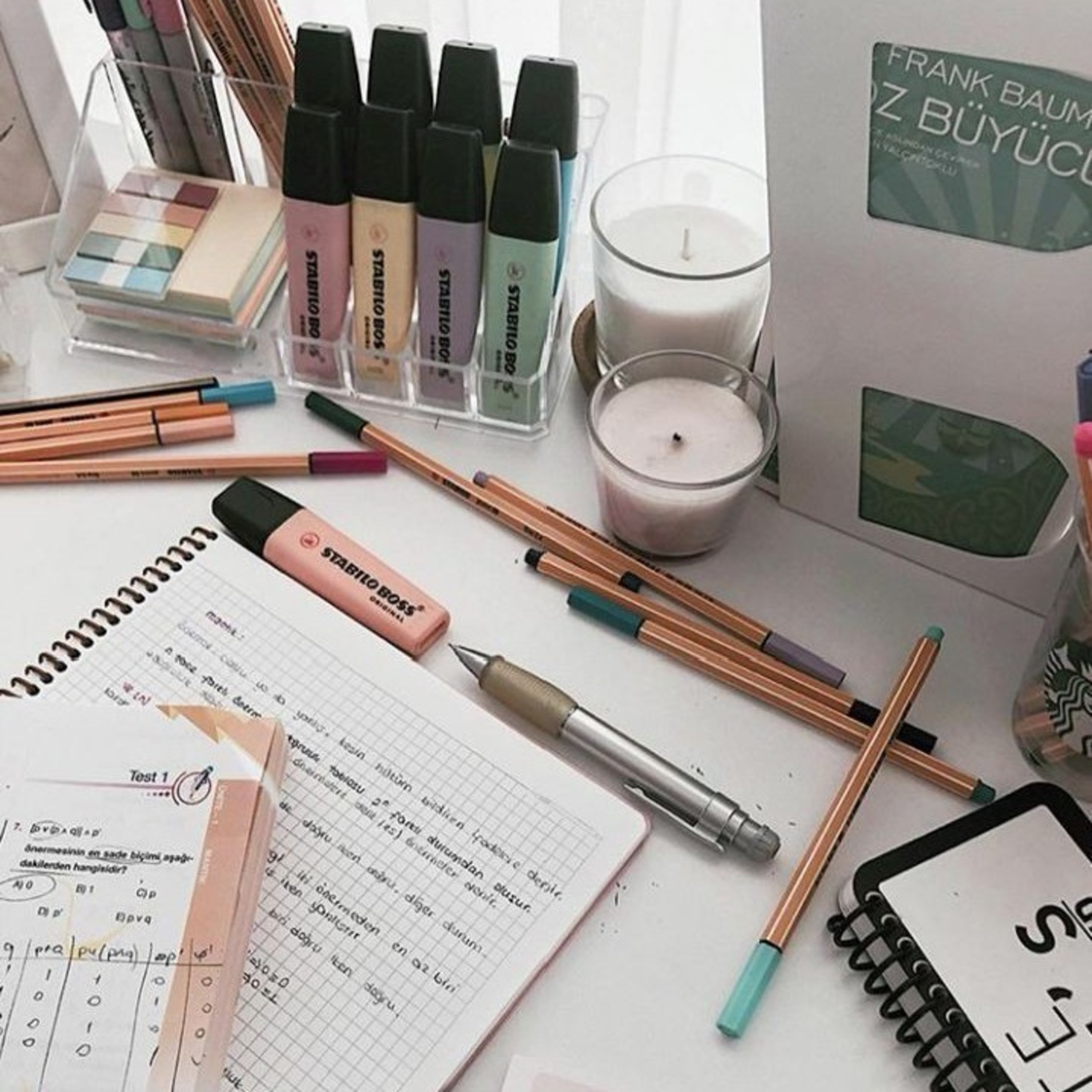 Assistência × Assistencialismo