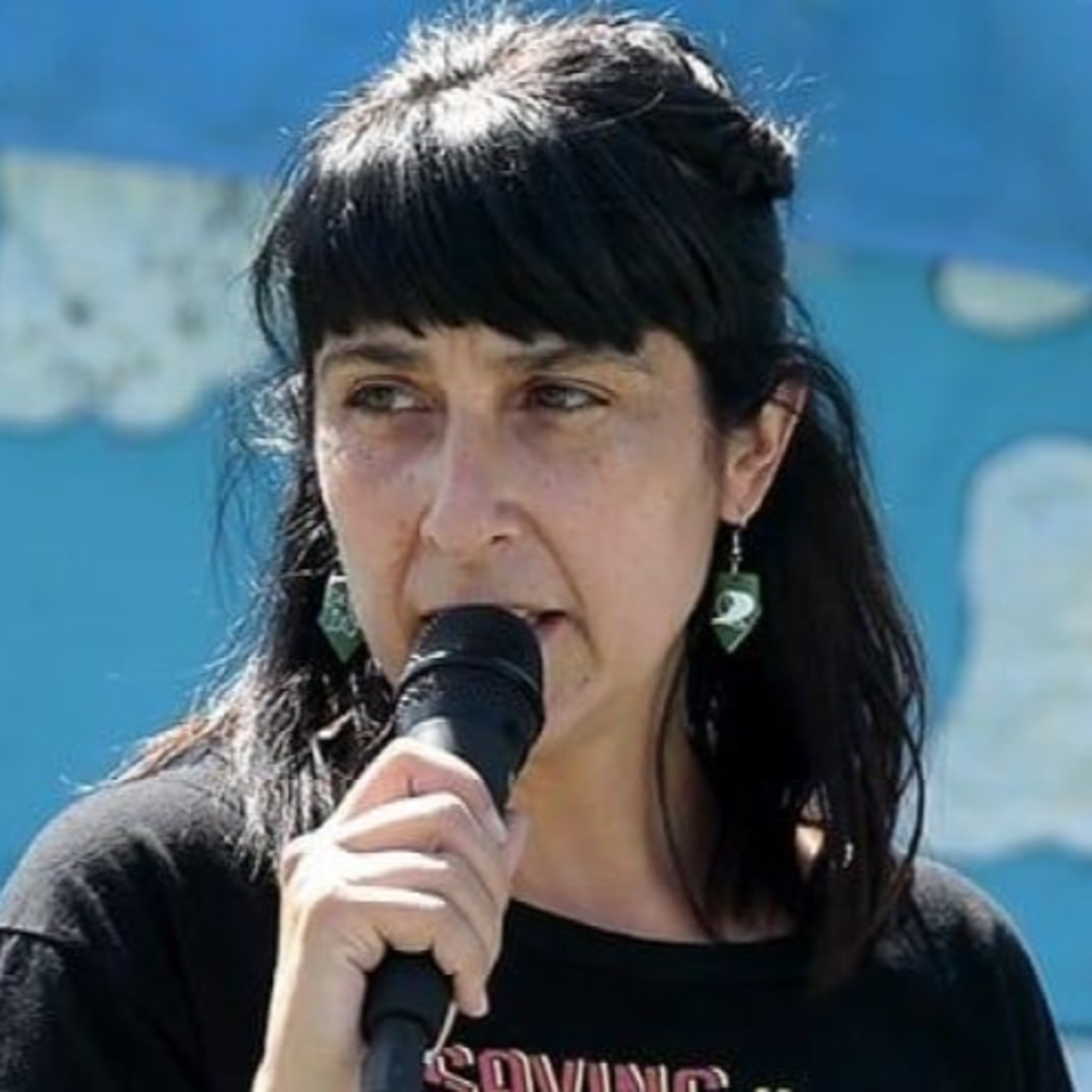 Ivanna Rezano: "Estamos potenciando el trabajo de los que producen por fuera de las grandes cadenas". episode artwork
