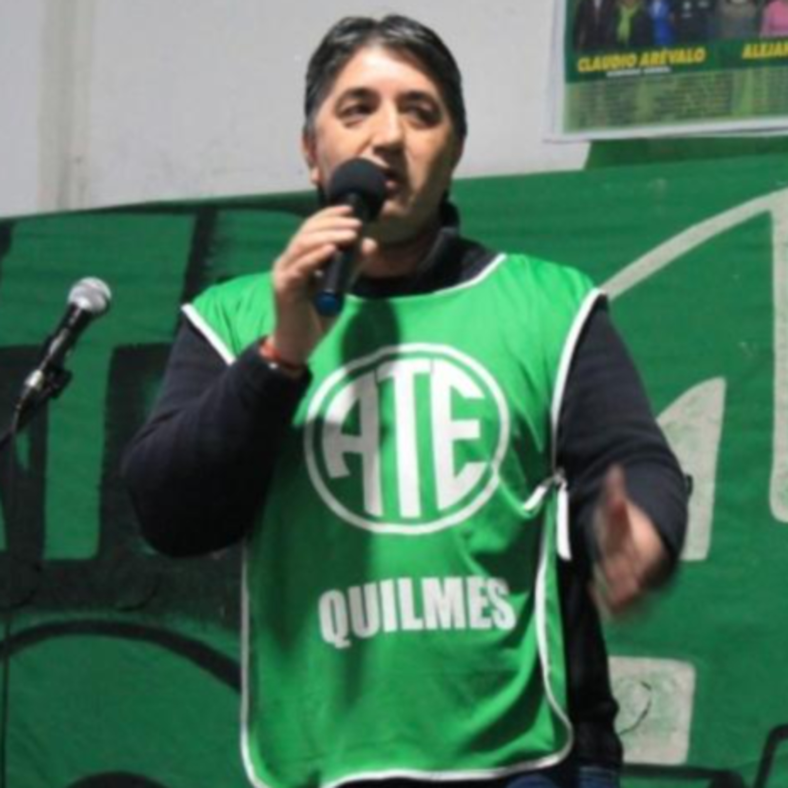 Claudio Arévalo: "Estamos dispuestos a seguir en la calle si el gobierno no cambia la redistribución del ingreso" episode artwork