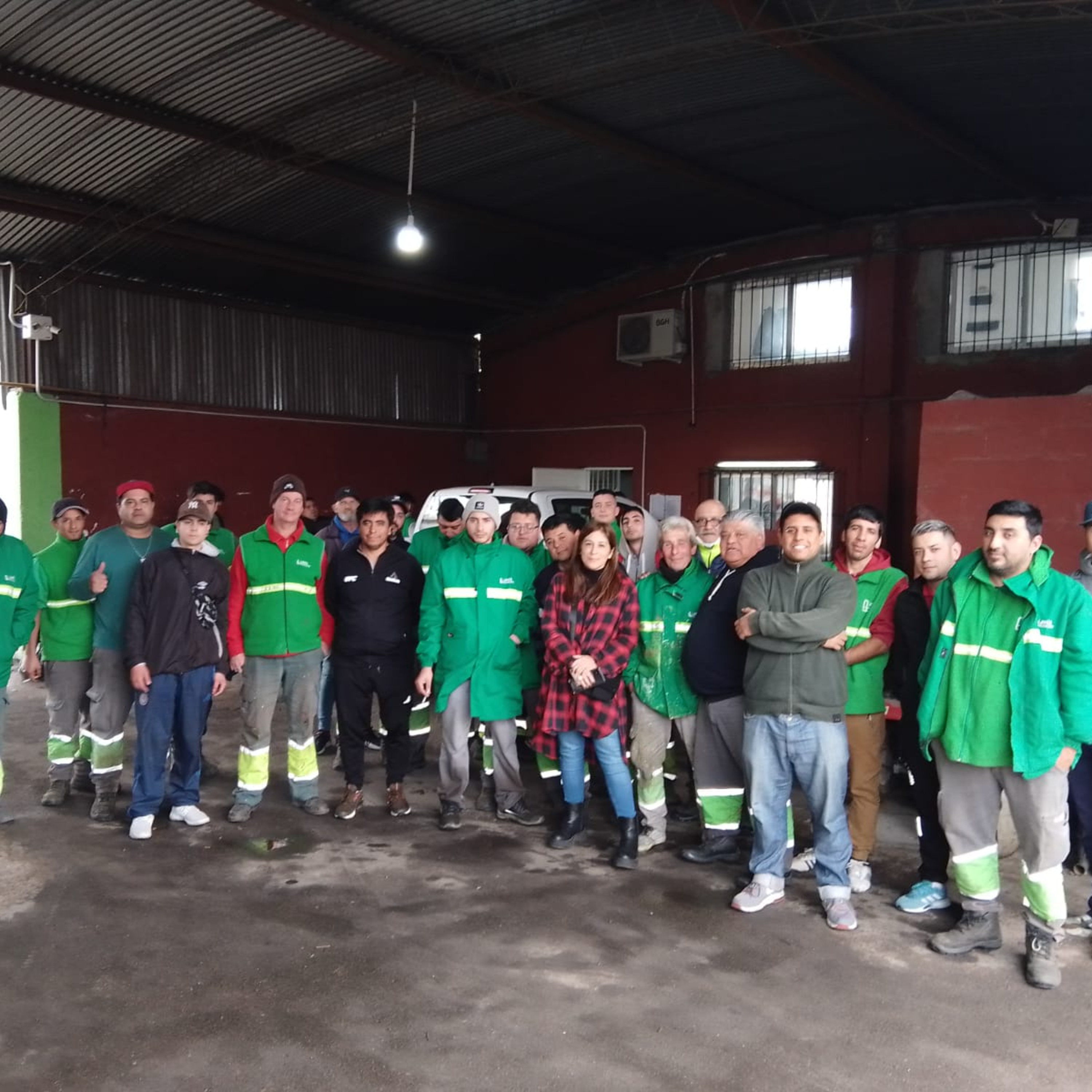 Paula Pedelhez: "Las únicas víctimas son los trabajadores municipales de Lanús" episode artwork