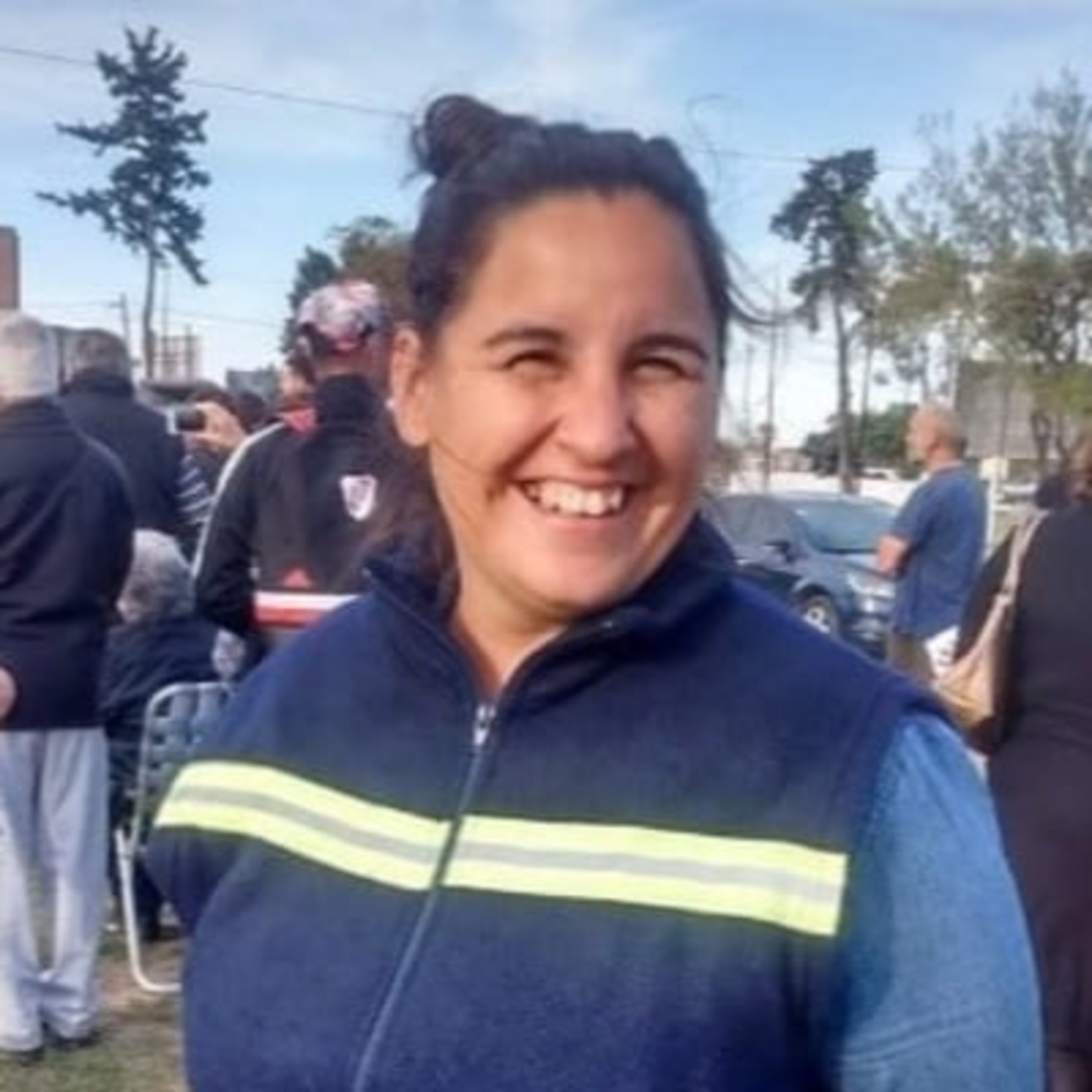 Laura Cibelli: "Hoy no alcanzan las políticas publicas que tenemos" episode artwork