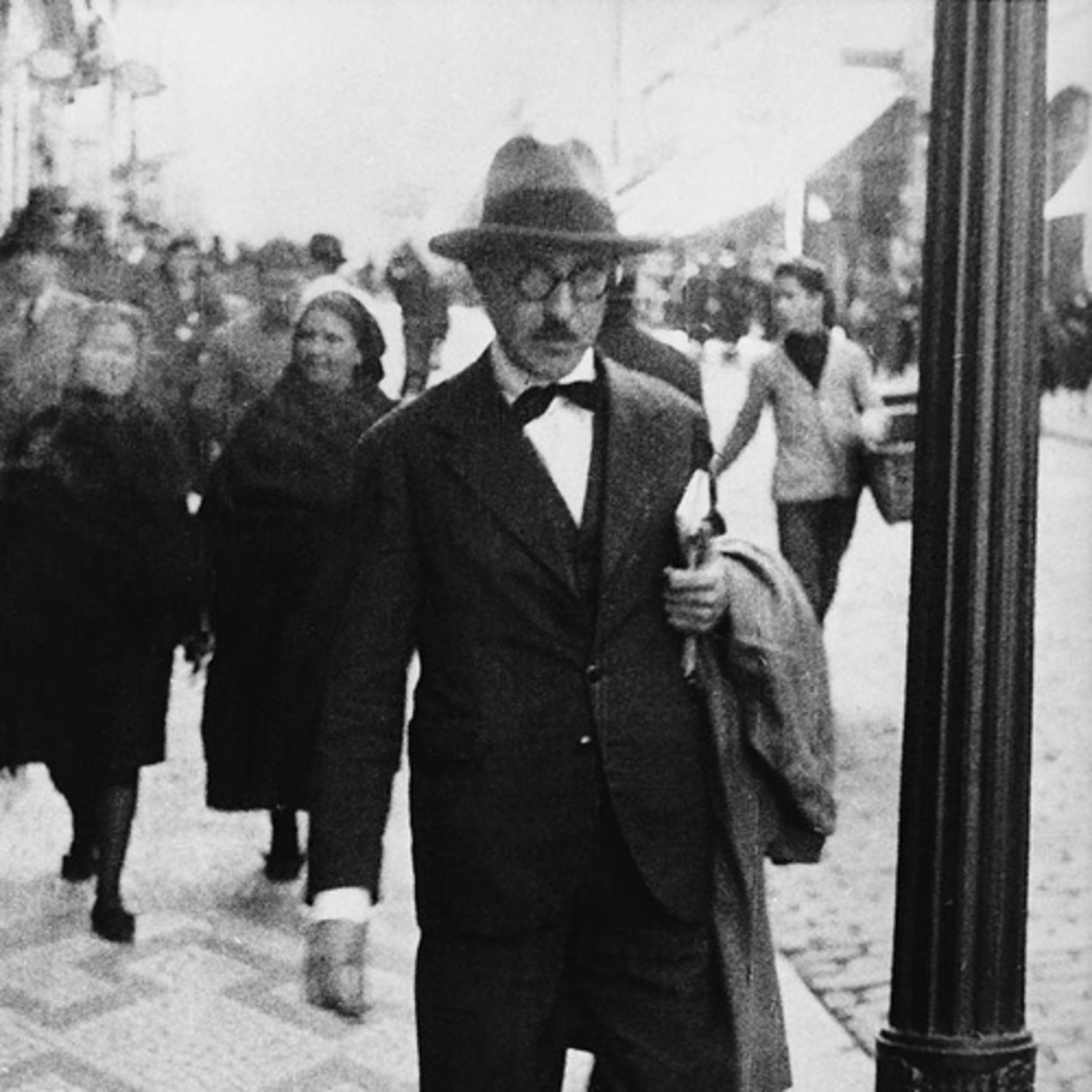 Versos que transforman: Poesía en llamas