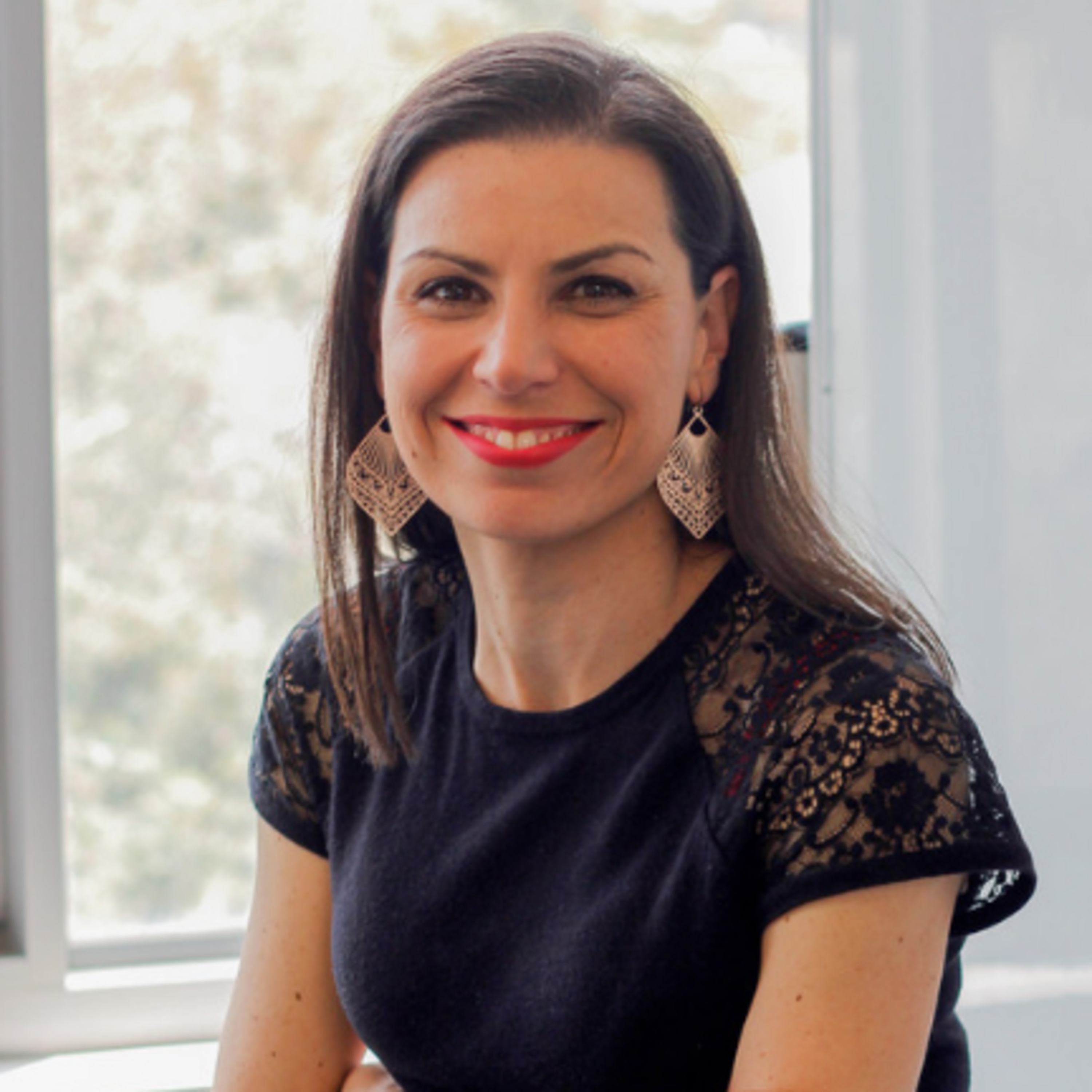 Creating a Design Strategy That Transforms Your Business with Rosie Lo Grasso  episode artwork