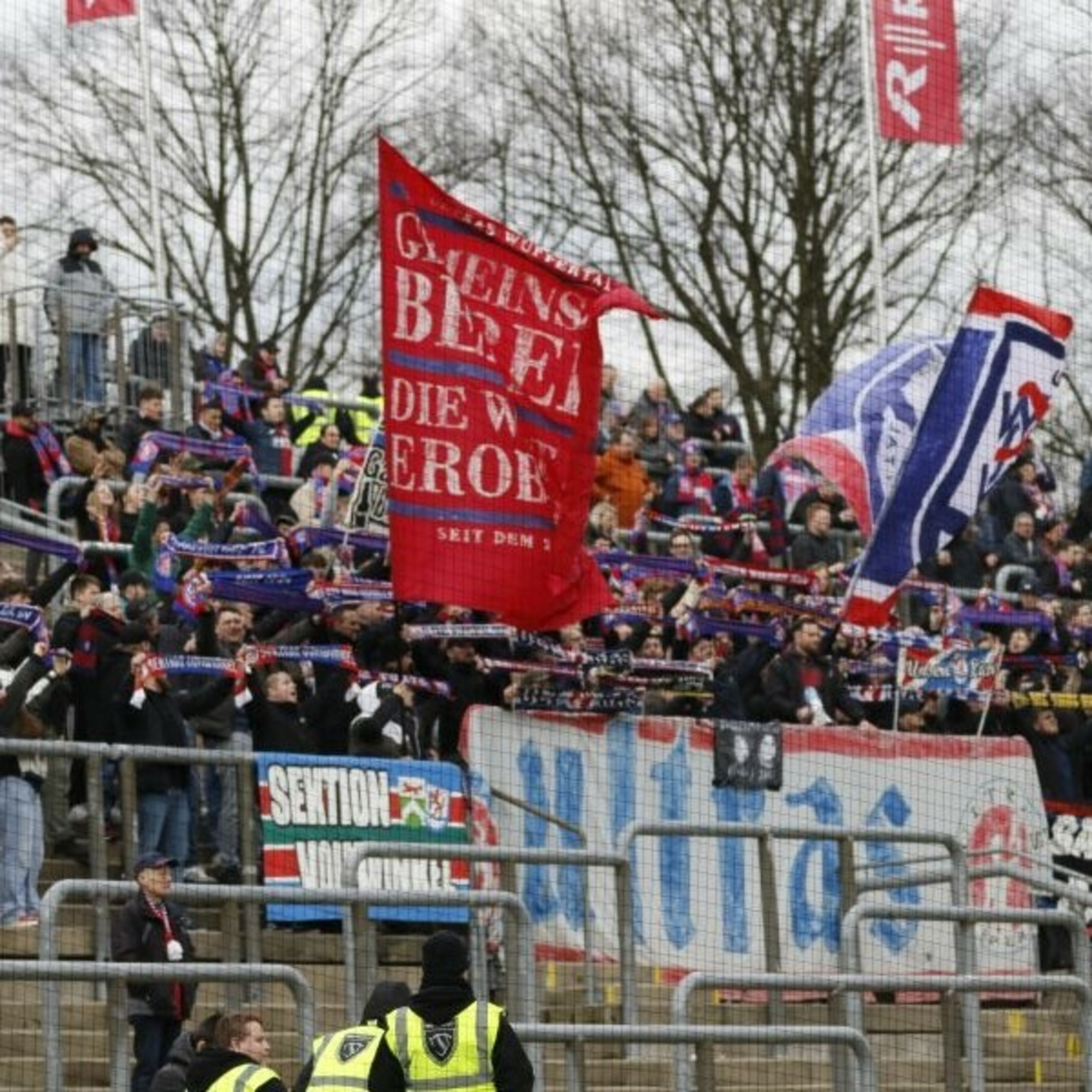 Rot-Blau Radau