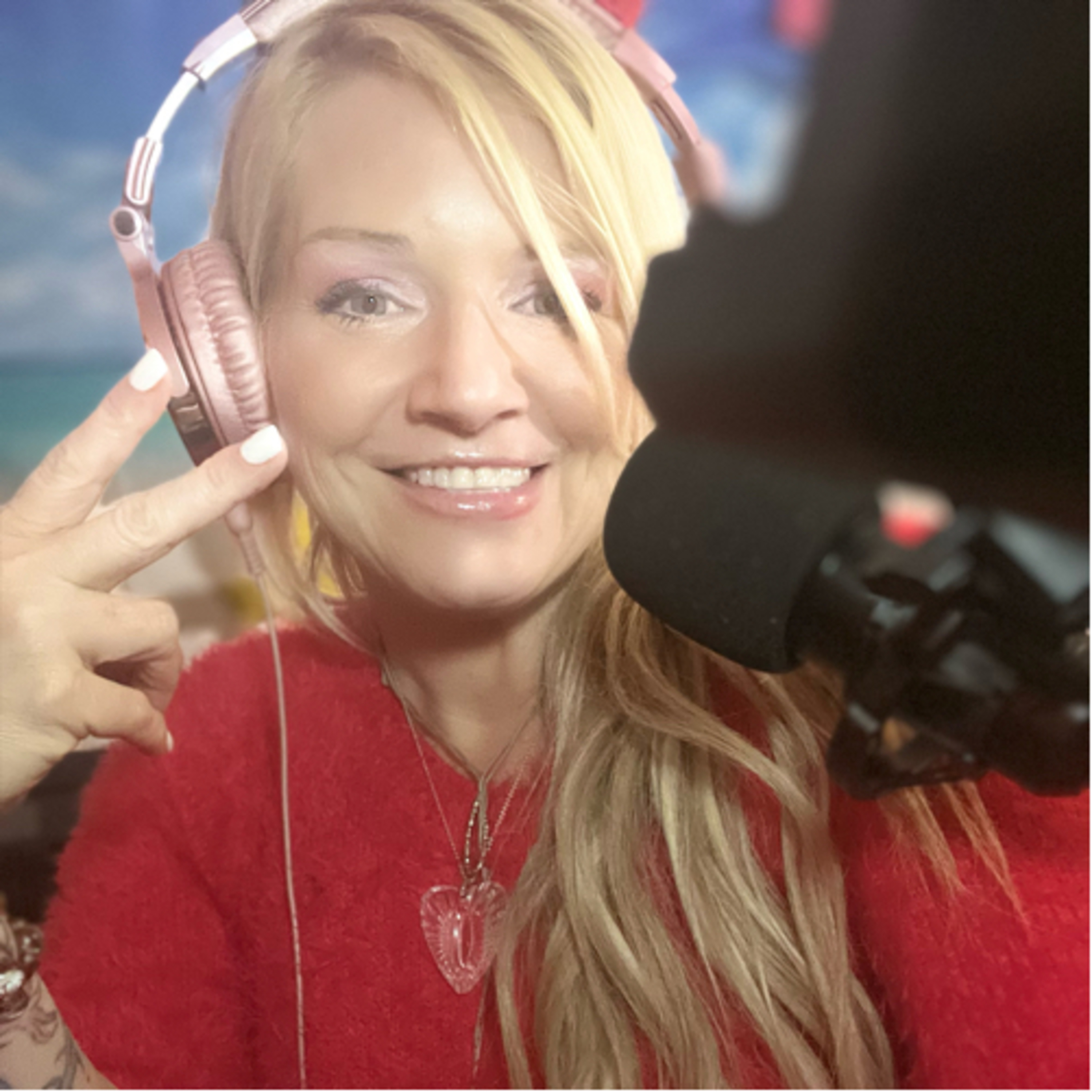 THE VAGINAZ - Raw Sex Talk, Boss Moves, and Zero Shame - Debbie Diaz Runs The Mic