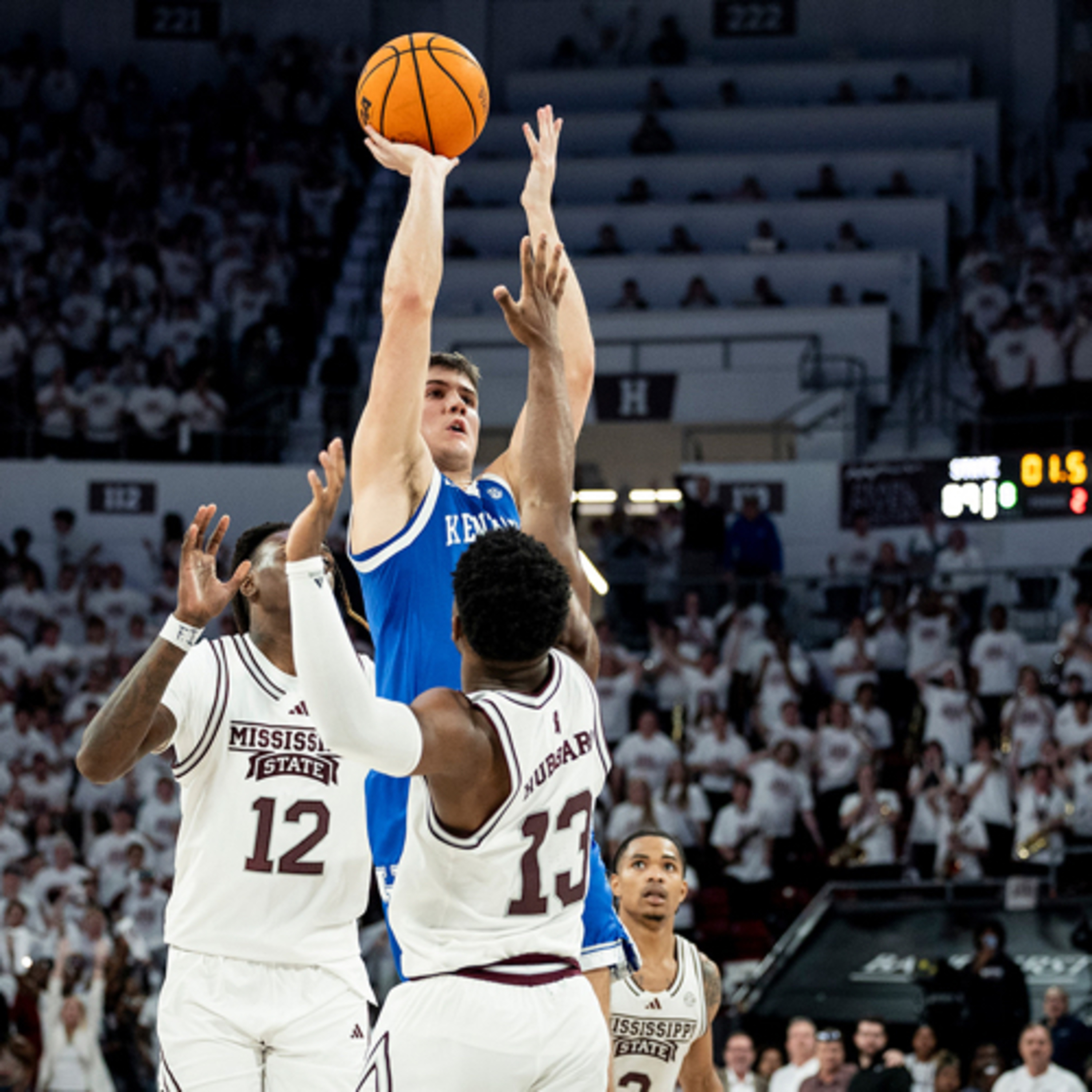 Cats get a massive buzzer beating win!!  episode artwork