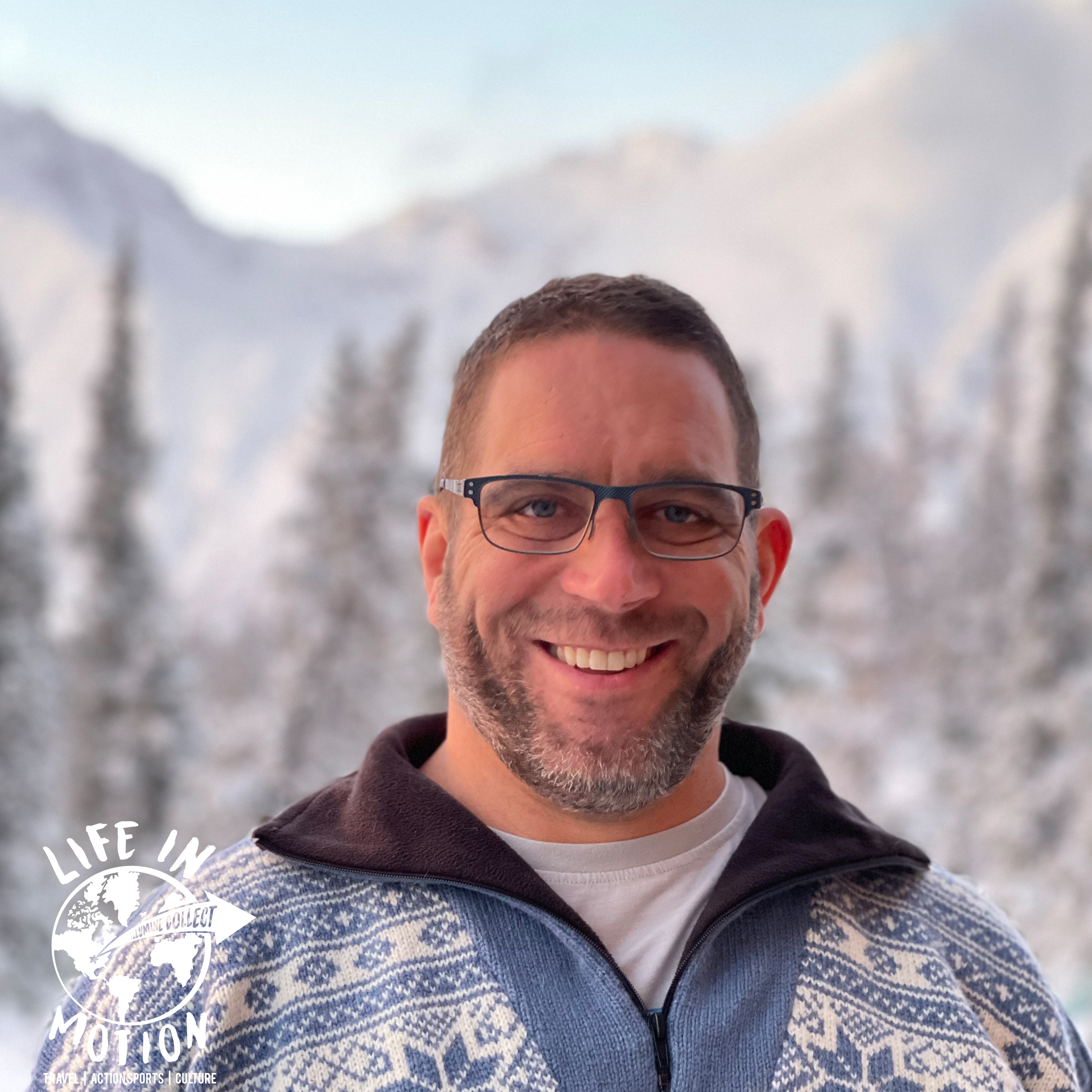 Formed In The Wild - Hitchhiking across the country, the kindness of others, and using the outdoors to build great leaders with Mike Green episode artwork