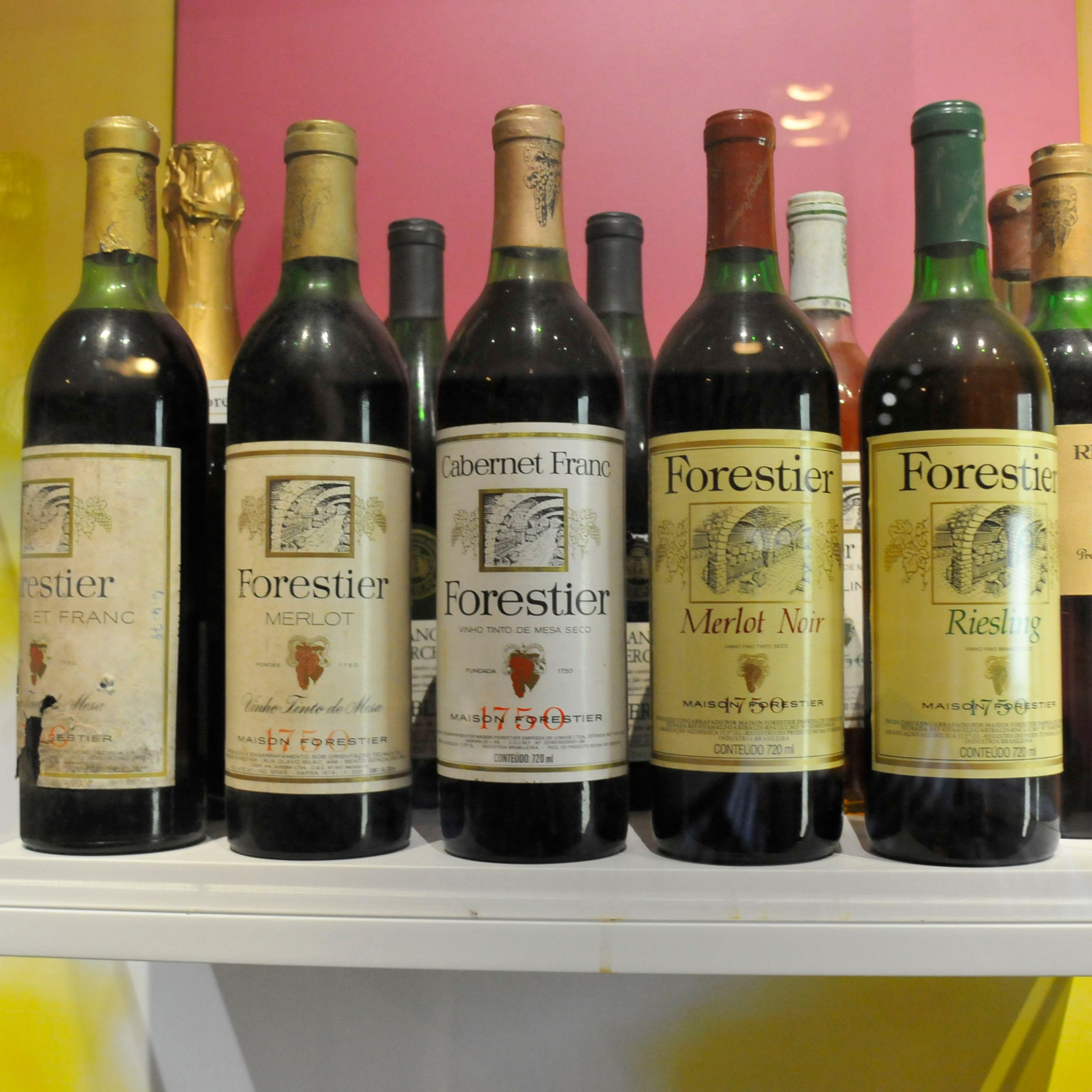 Vinhos etc by Míriam Aguiar