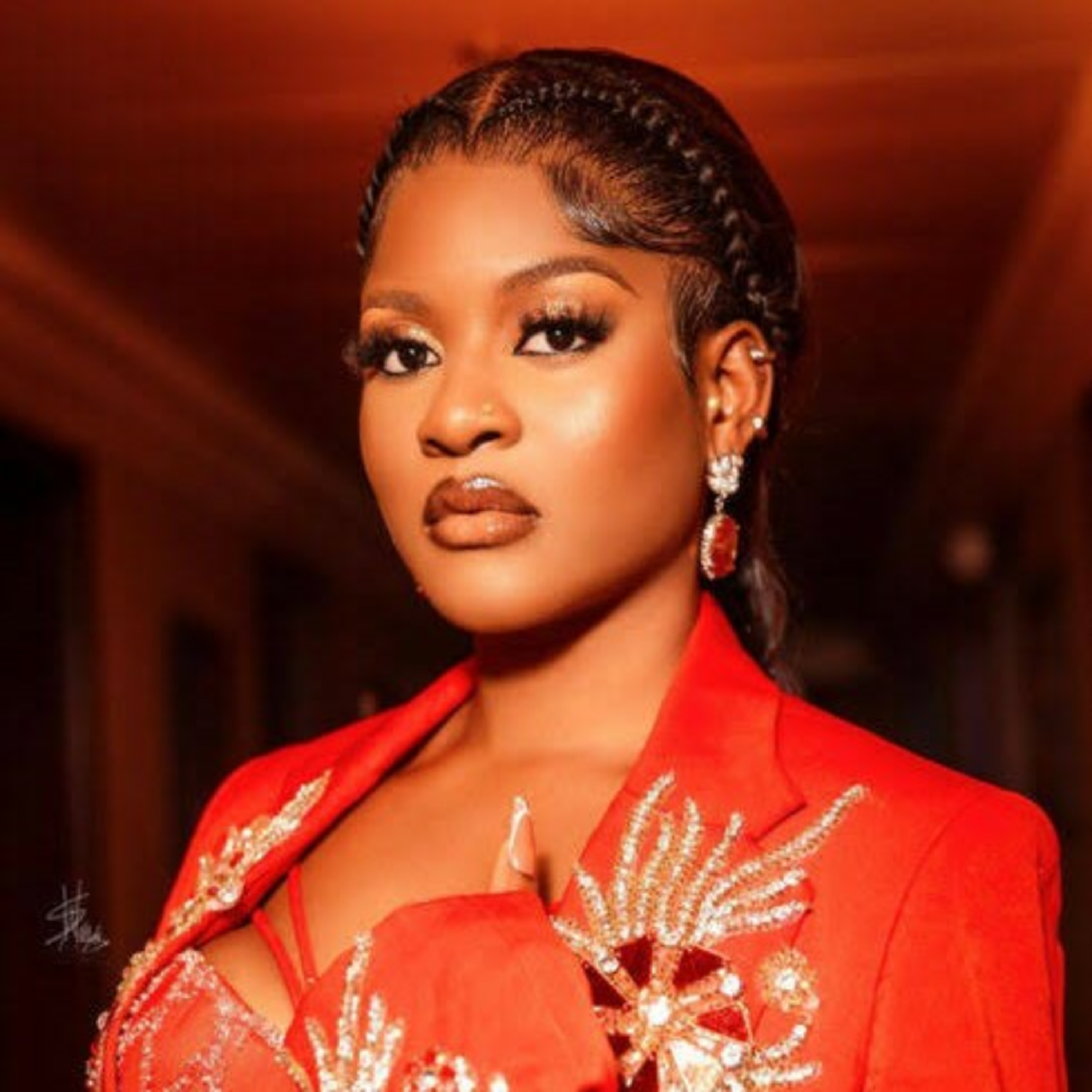 BBNaija Phyna blows hot on fake supports from friends  episode artwork