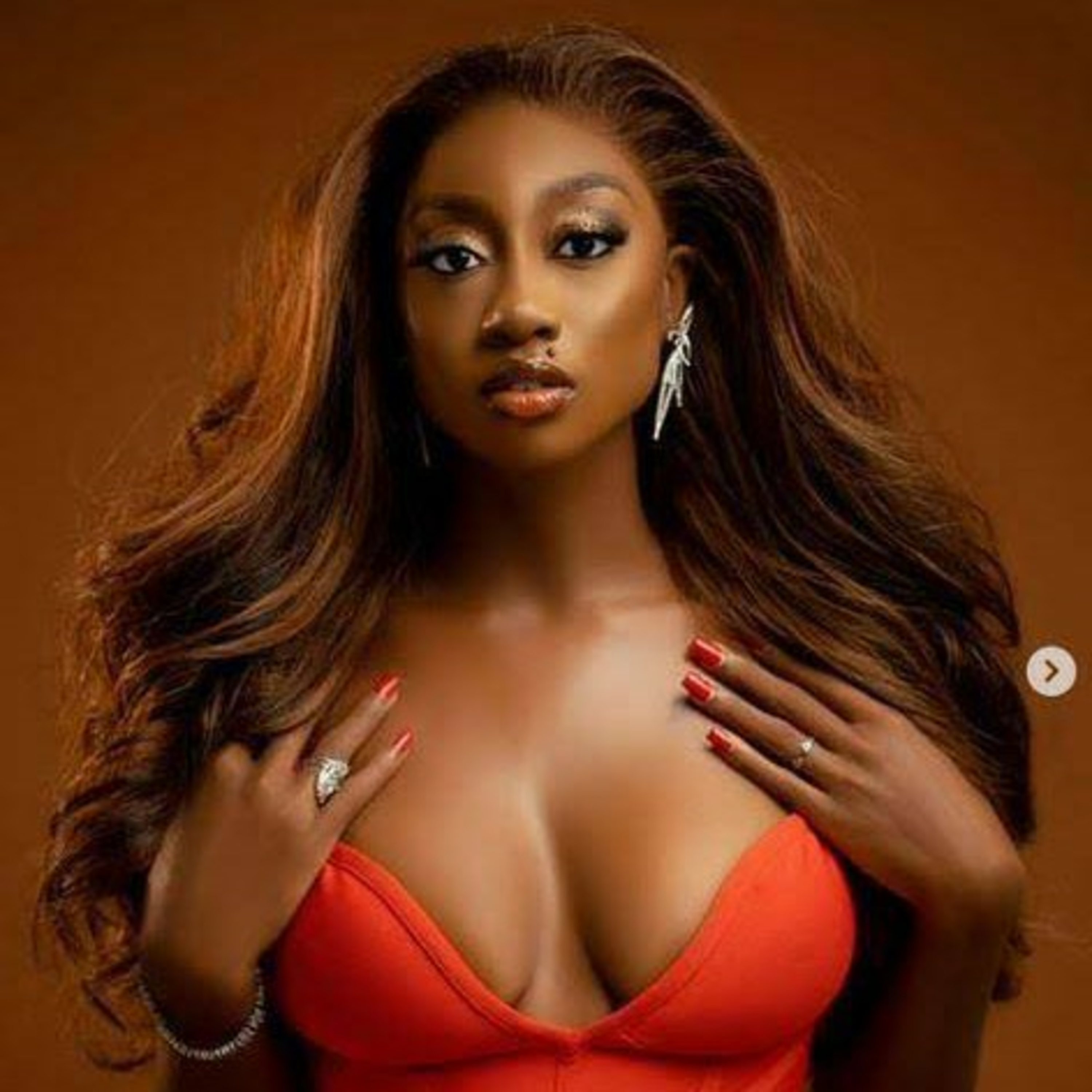 BBNaija Doyin brags about her appearance episode artwork