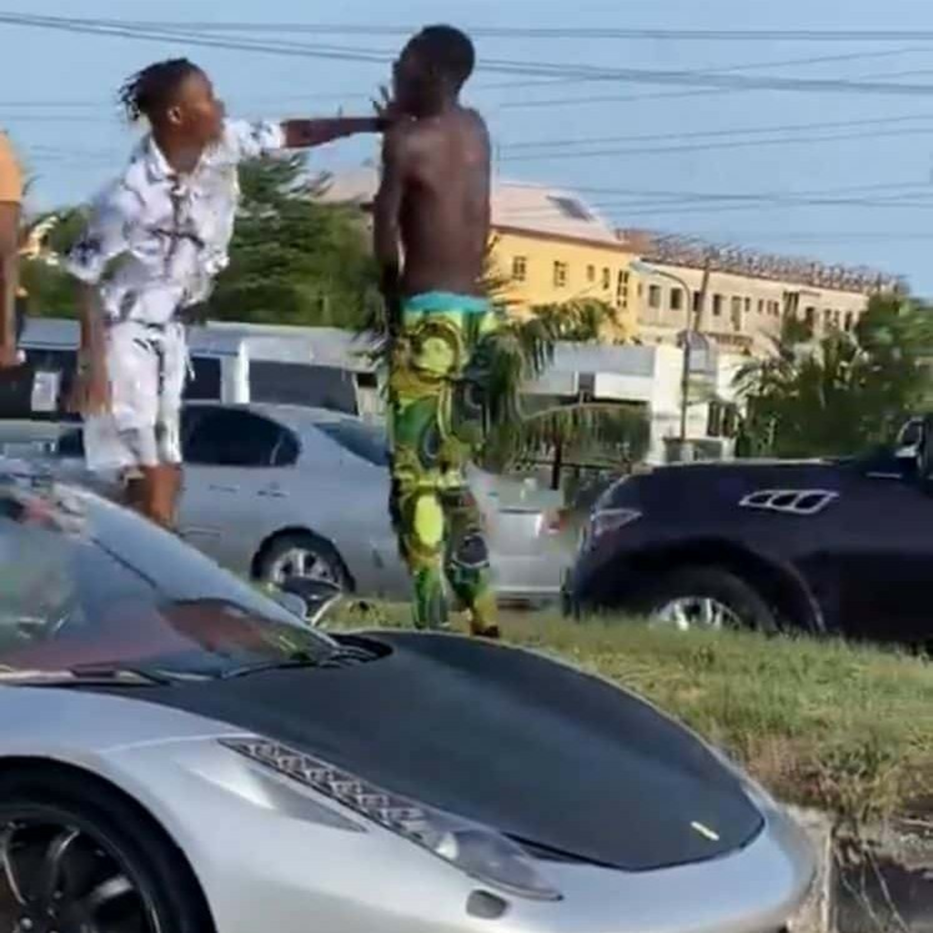 Singer Zinoleesky confronts a driver that came to beg him for money episode artwork