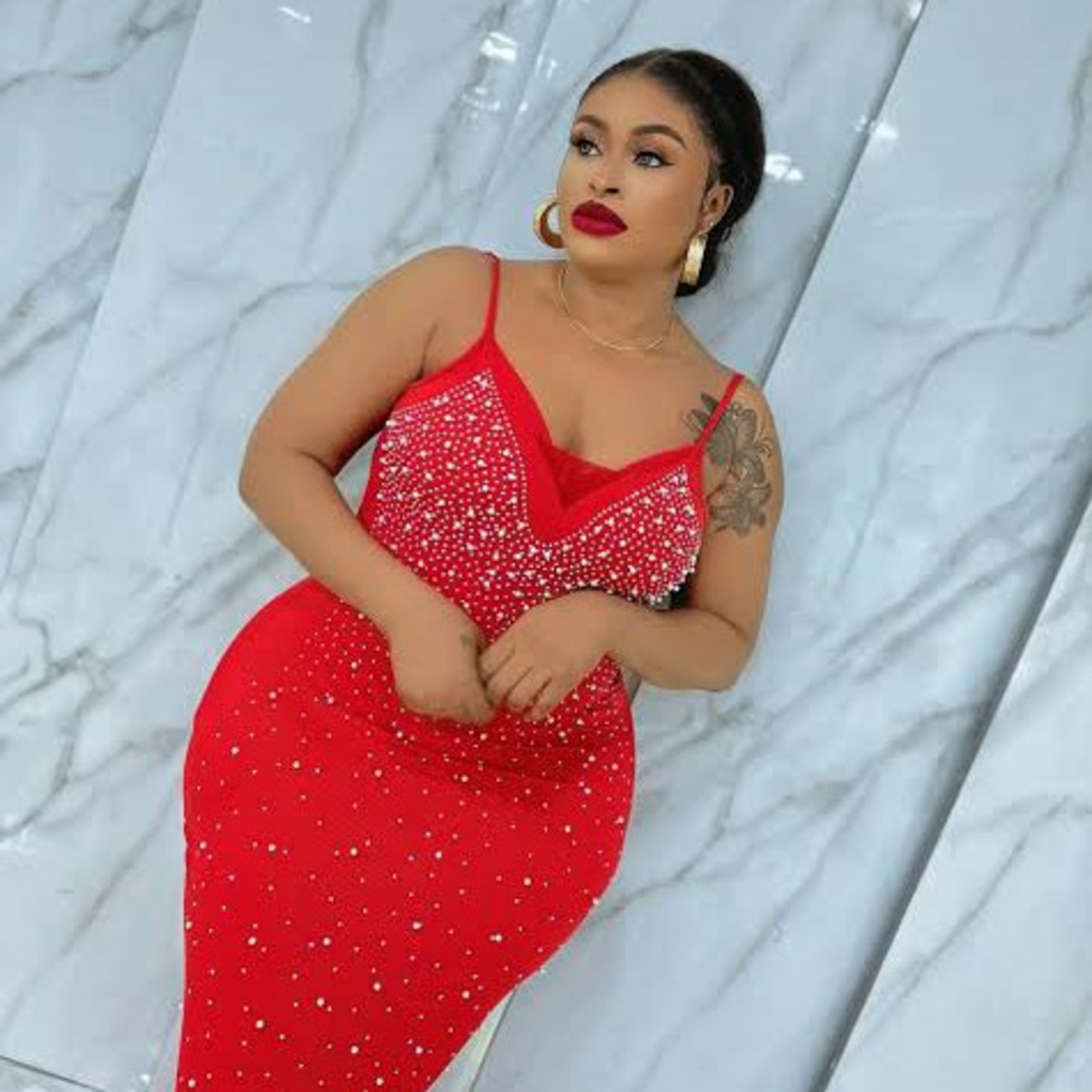 Actress Sarah Martins under fire for blaming producer Adanma Luke for the death of Junior Pope  episode artwork