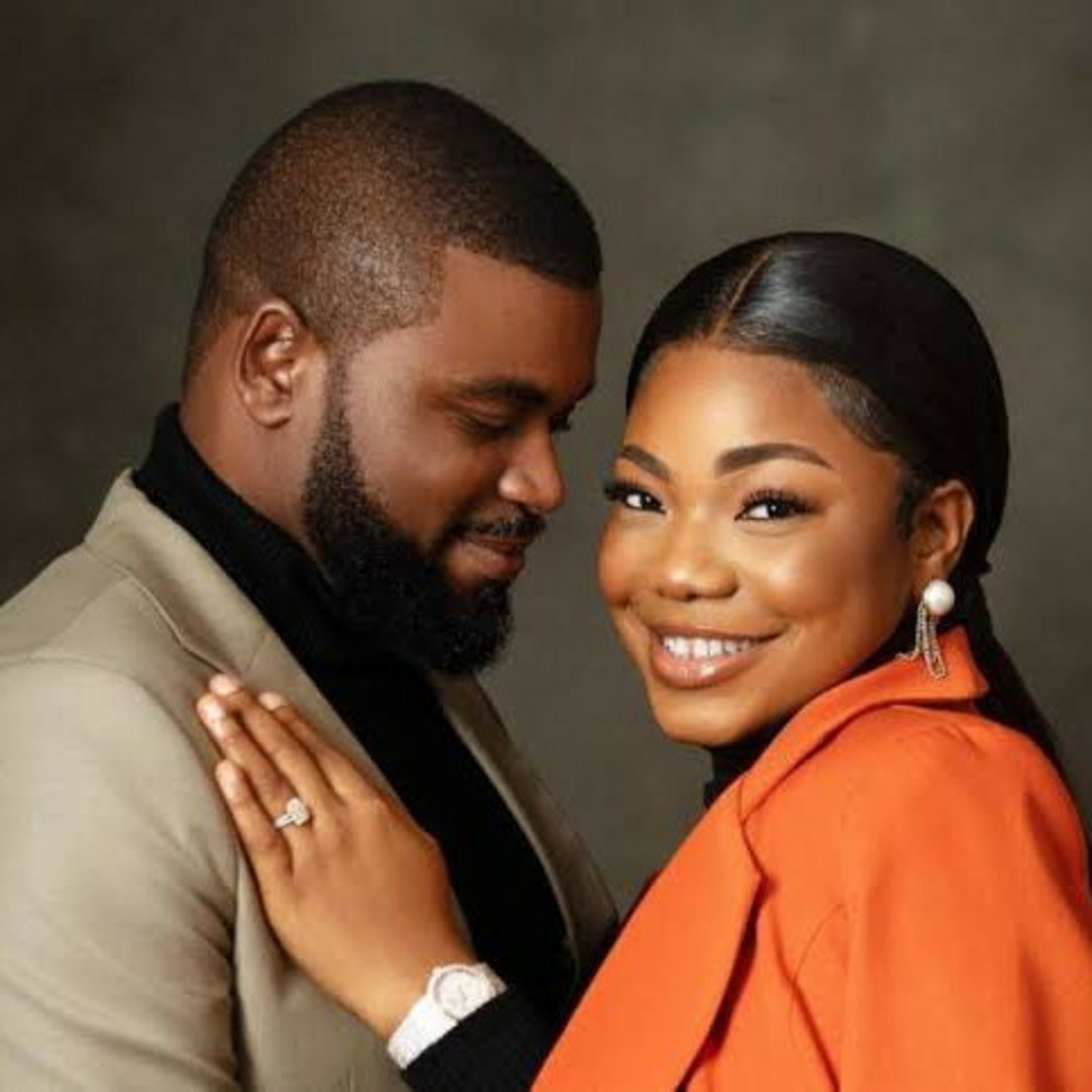 Mercy Chinwo and husband gift 50 students scholarship in Uniport. episode artwork