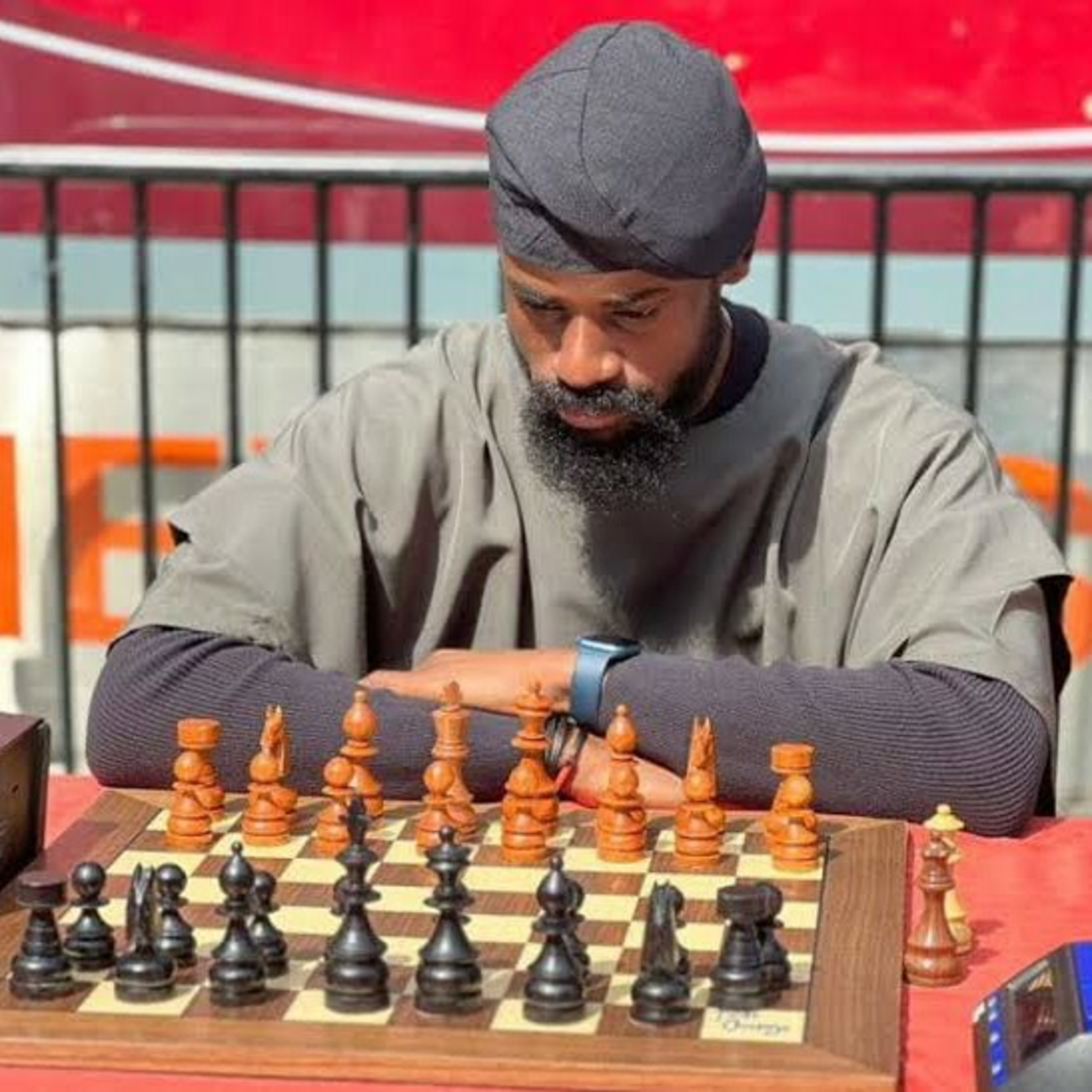 Chest MasteTunde Onakoya sets a new World record episode artwork