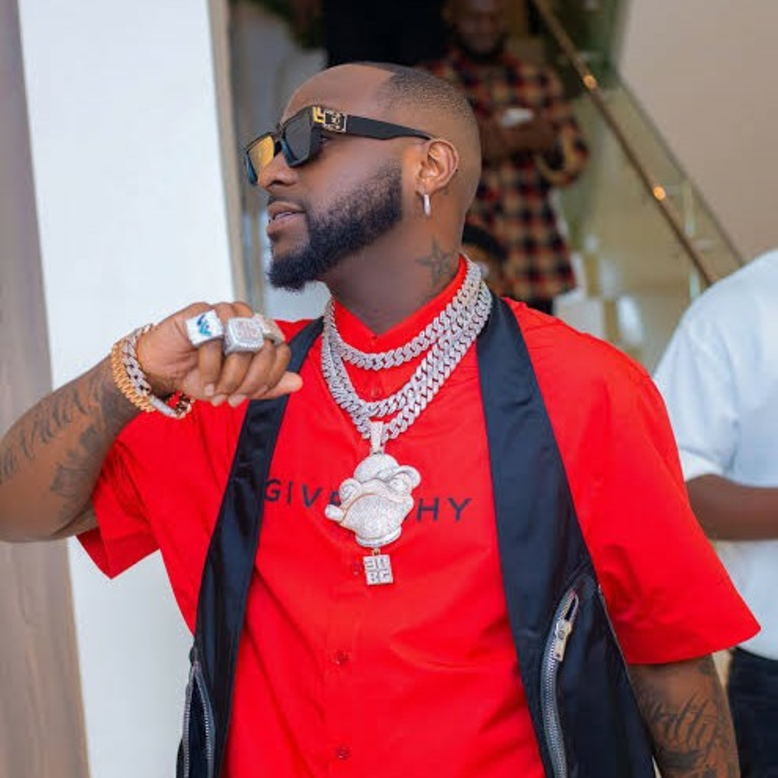Davido's fans weigh in on his beef with Wizkid  episode artwork