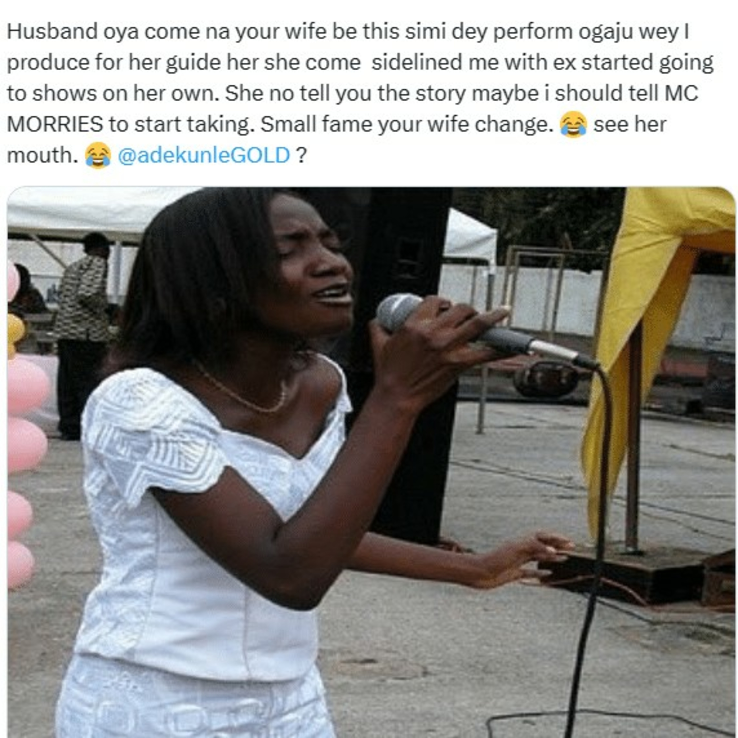 Fans react as Samklef posts old photo of Singer Simi. episode artwork