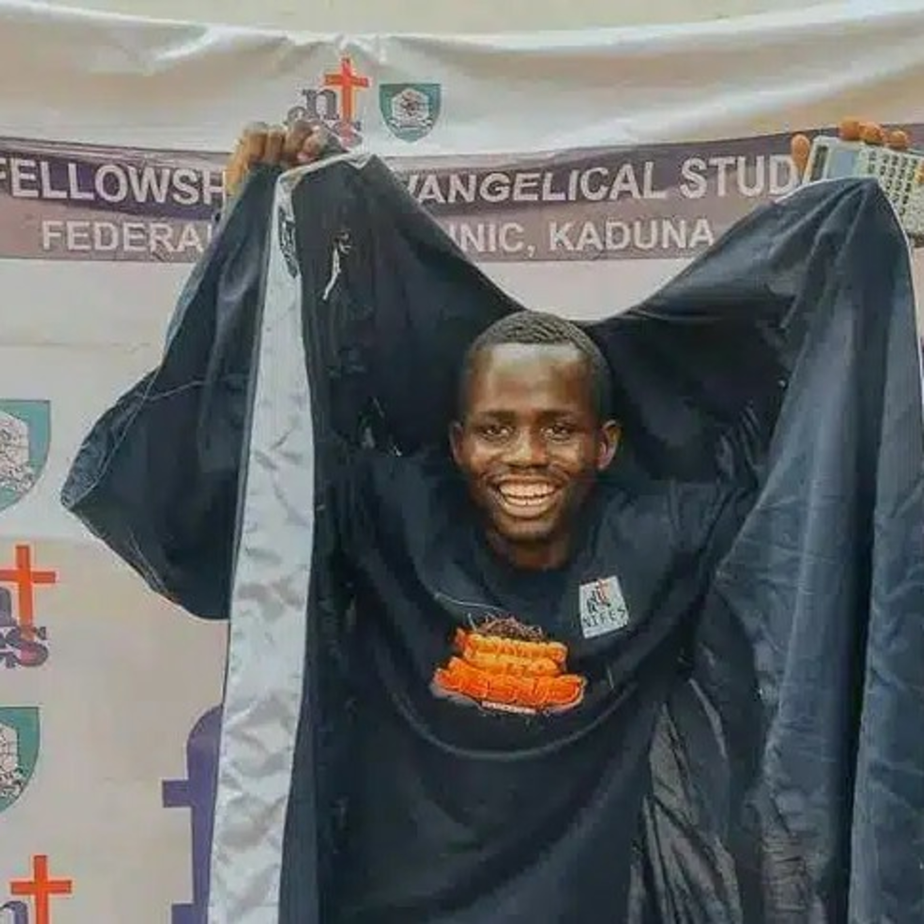 A Nigerian student goes viral over his graduation post episode artwork