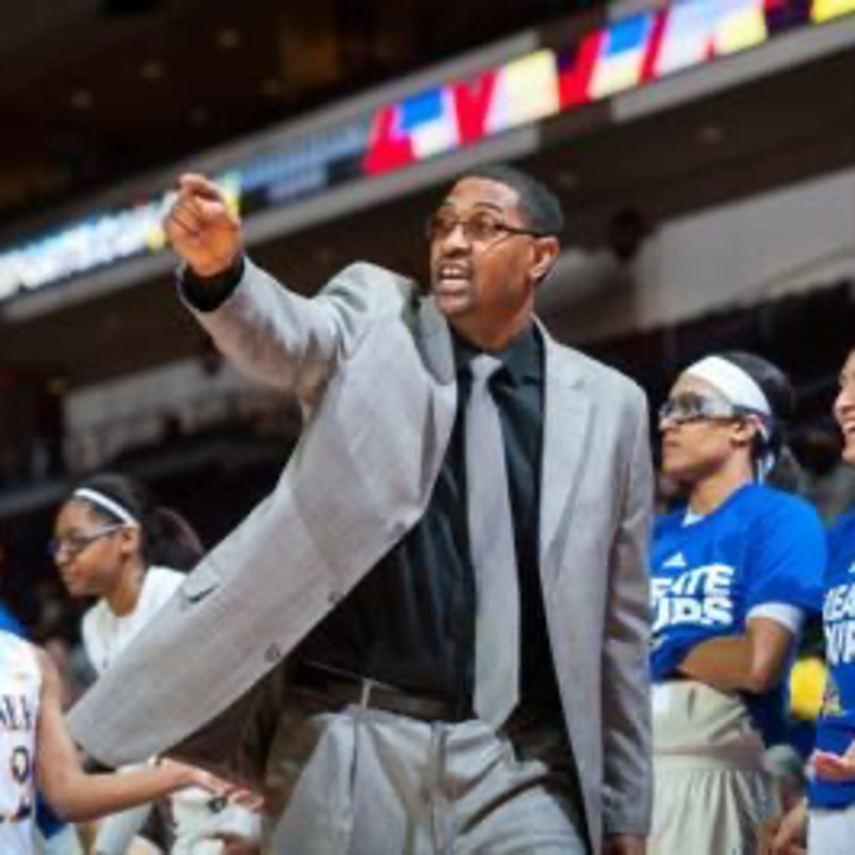 Cal State Bakersfield Head Coach Greg McCall episode artwork