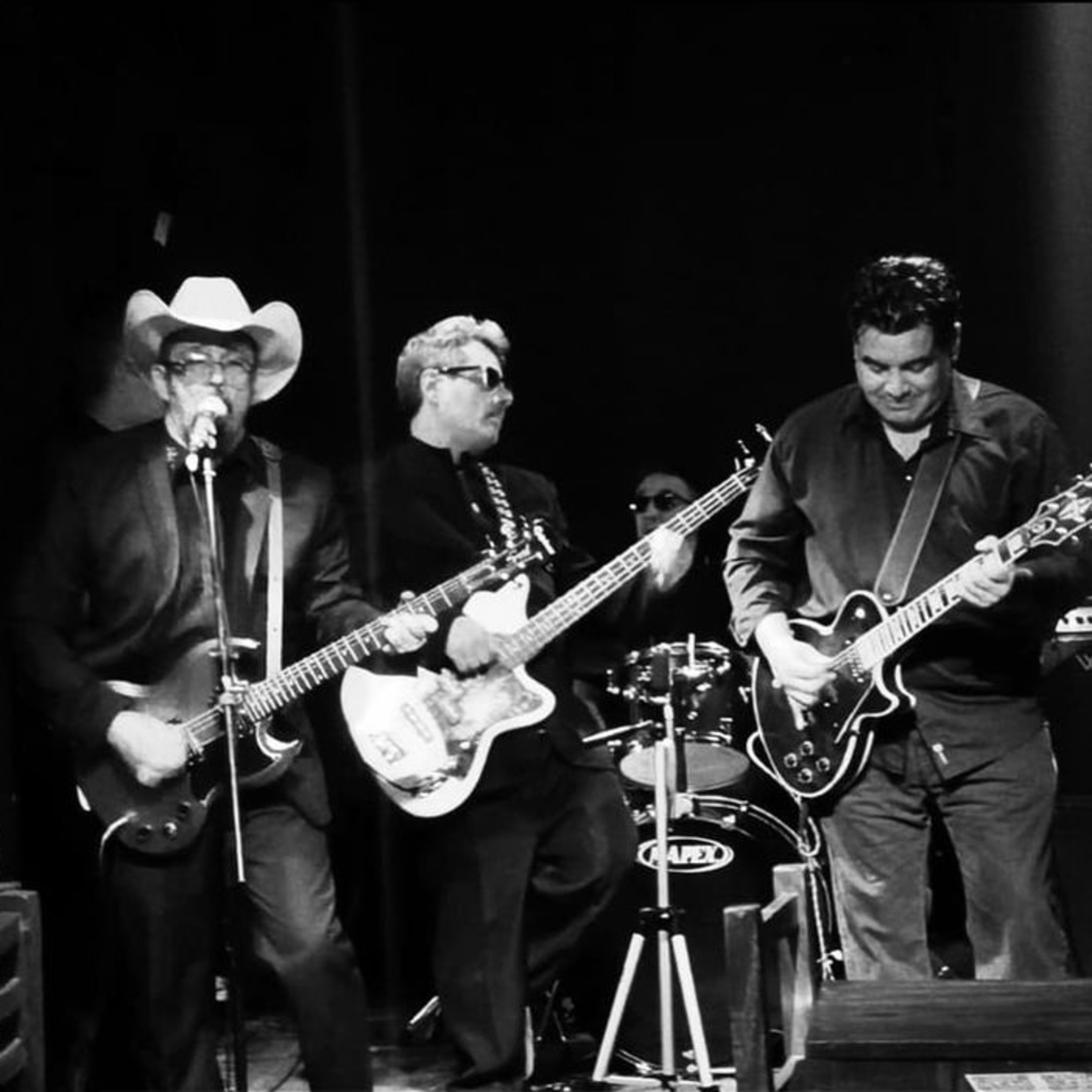 Entrevista a Jukebox Rockola - Conduce Isao Yoshimura