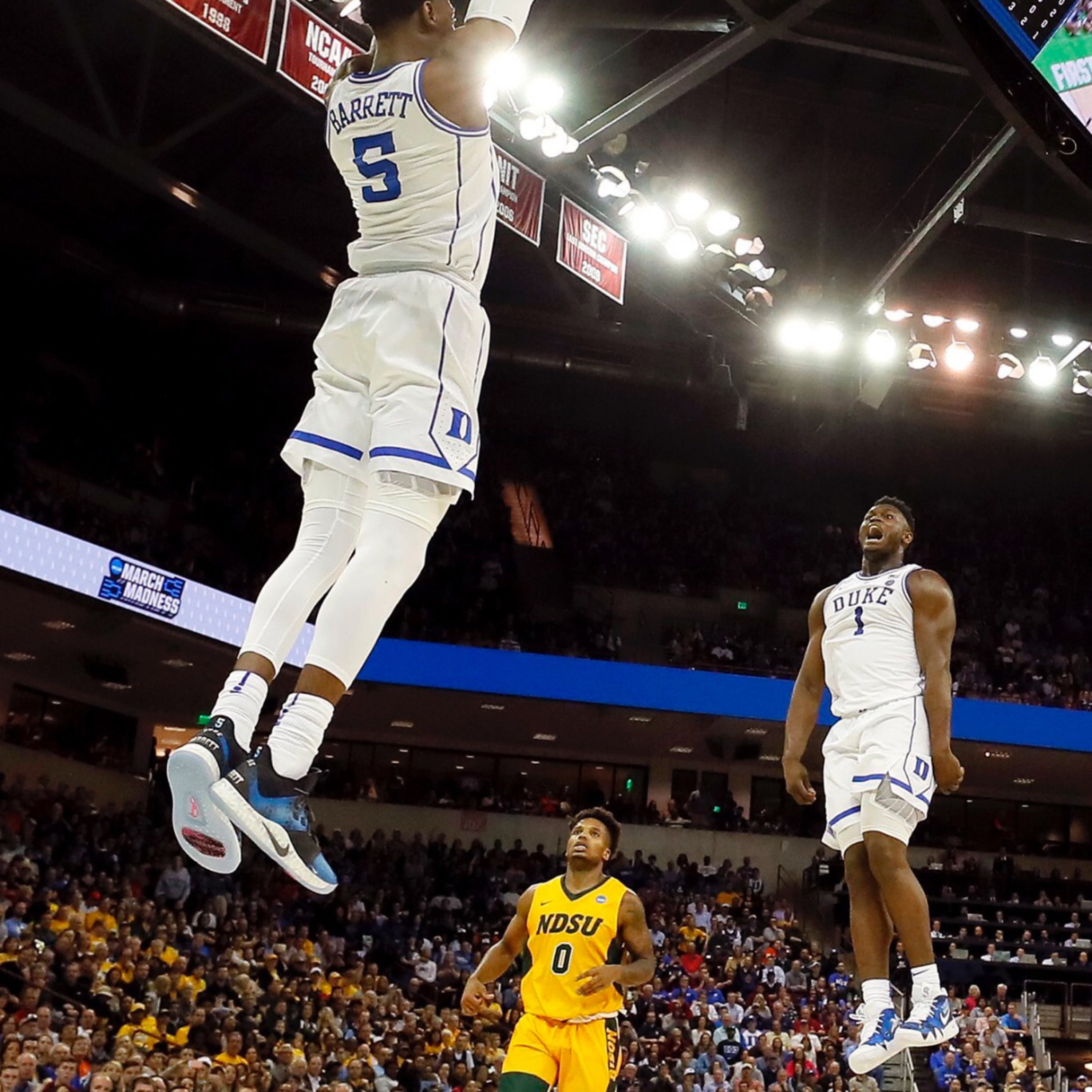 Hoop Blends is Back/Sweet 16 Hoop Blends is Back/Sweet 16