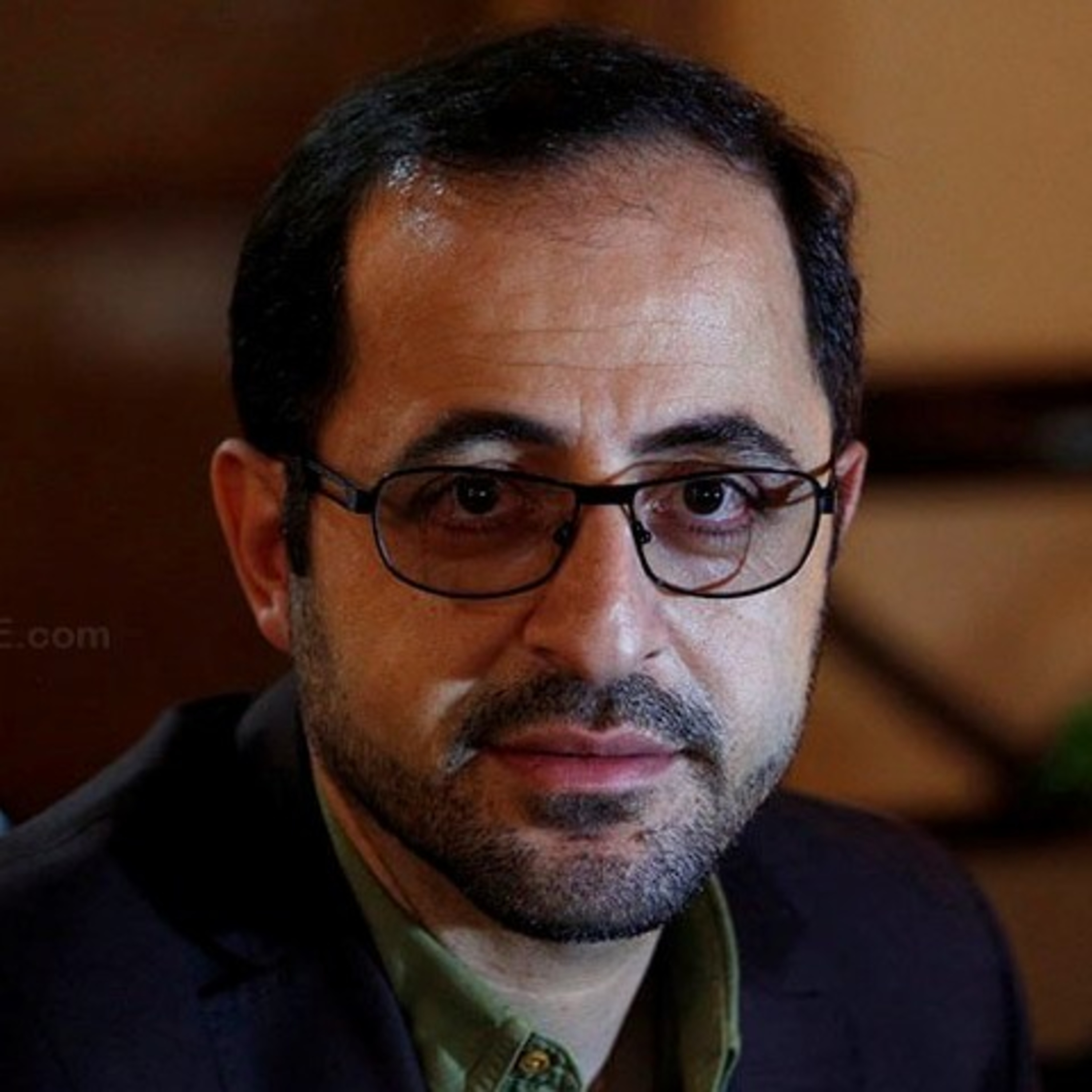 کاور از باغ مي برند چراغاني ات کنند تا کاج جشن هاي زمستاني ات کنند 💖 فاضل نظری 💖 علیرضا عصار