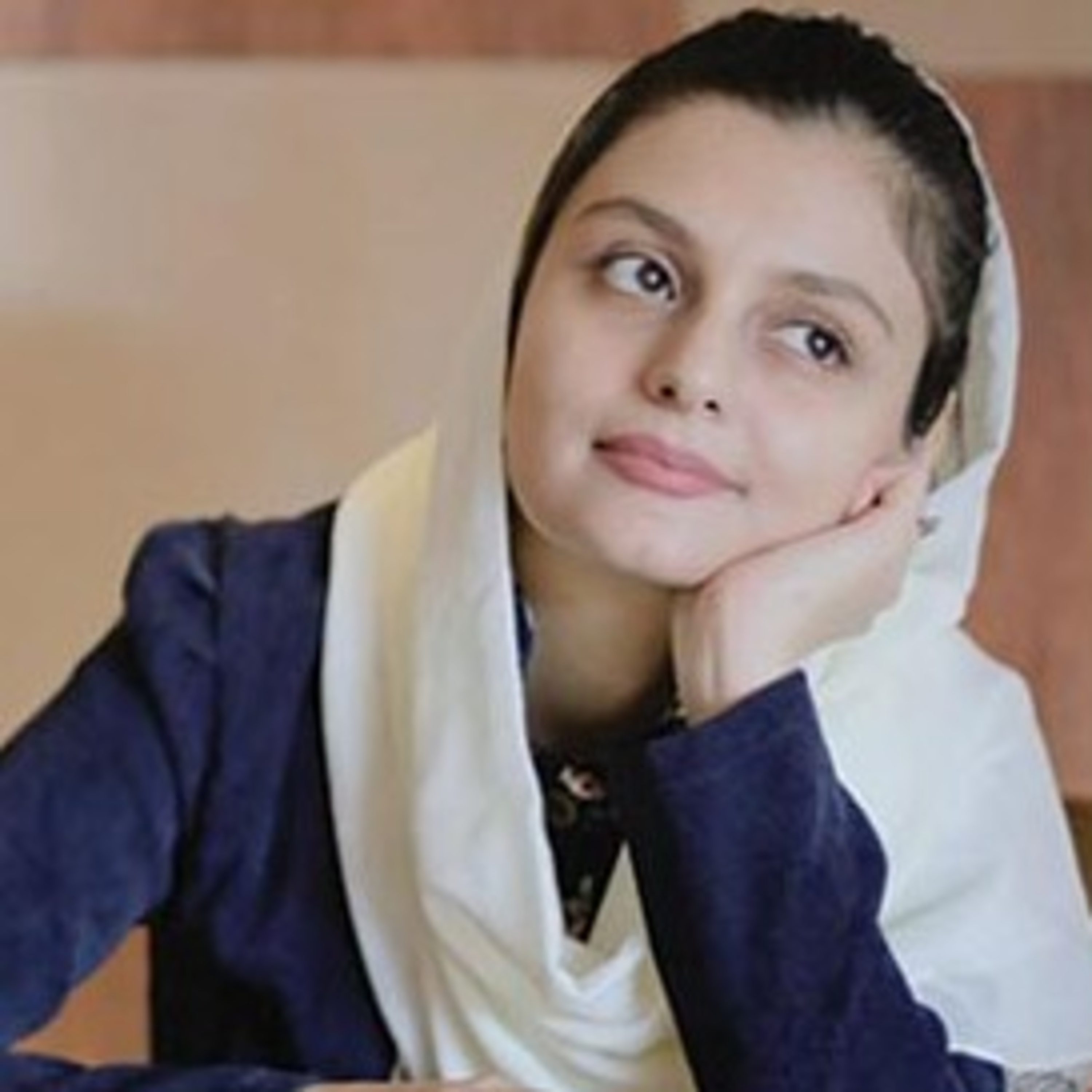 کاور هر زمان حس می کنی که در جهنم مانده ای فکر کن با خود کجا! قلب که را سوزانده ای! 💖 مهزاد رازی