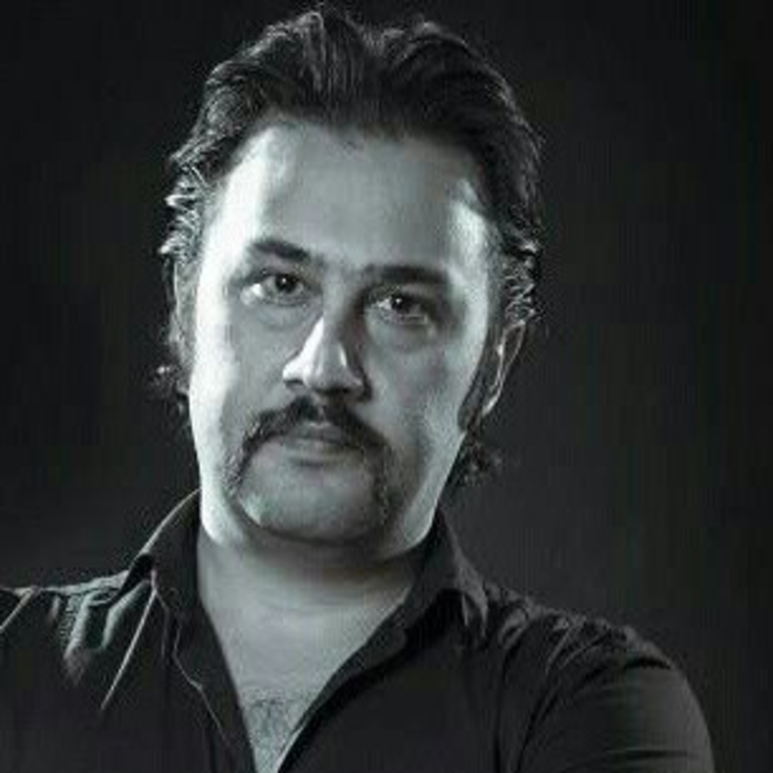 کاور کنار خودم مینشینم کنارم شلوغ است 💖 بی نامی 💖 شعر و صدا علیرضا آذر