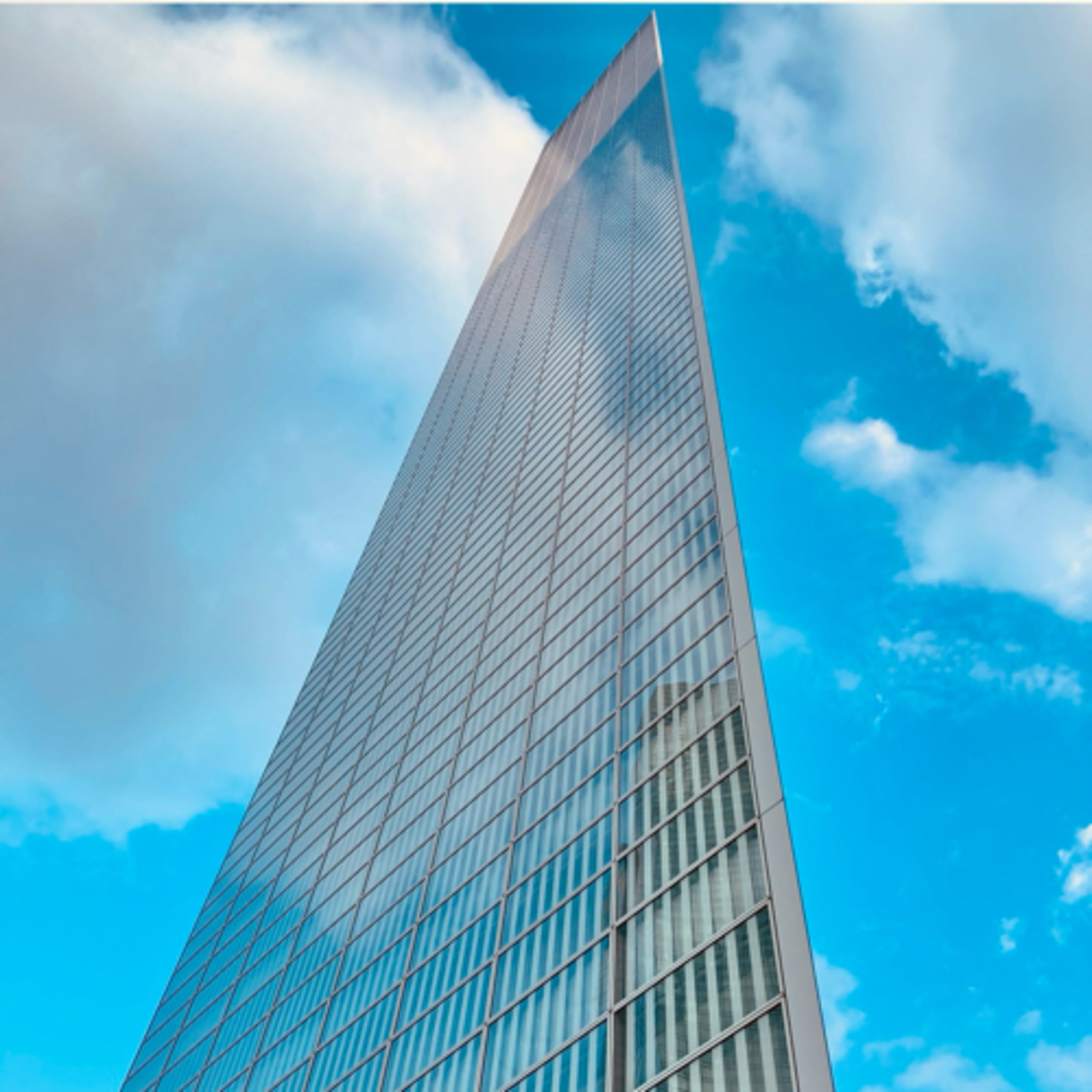 【binaural】Elevator going down a skyscraper