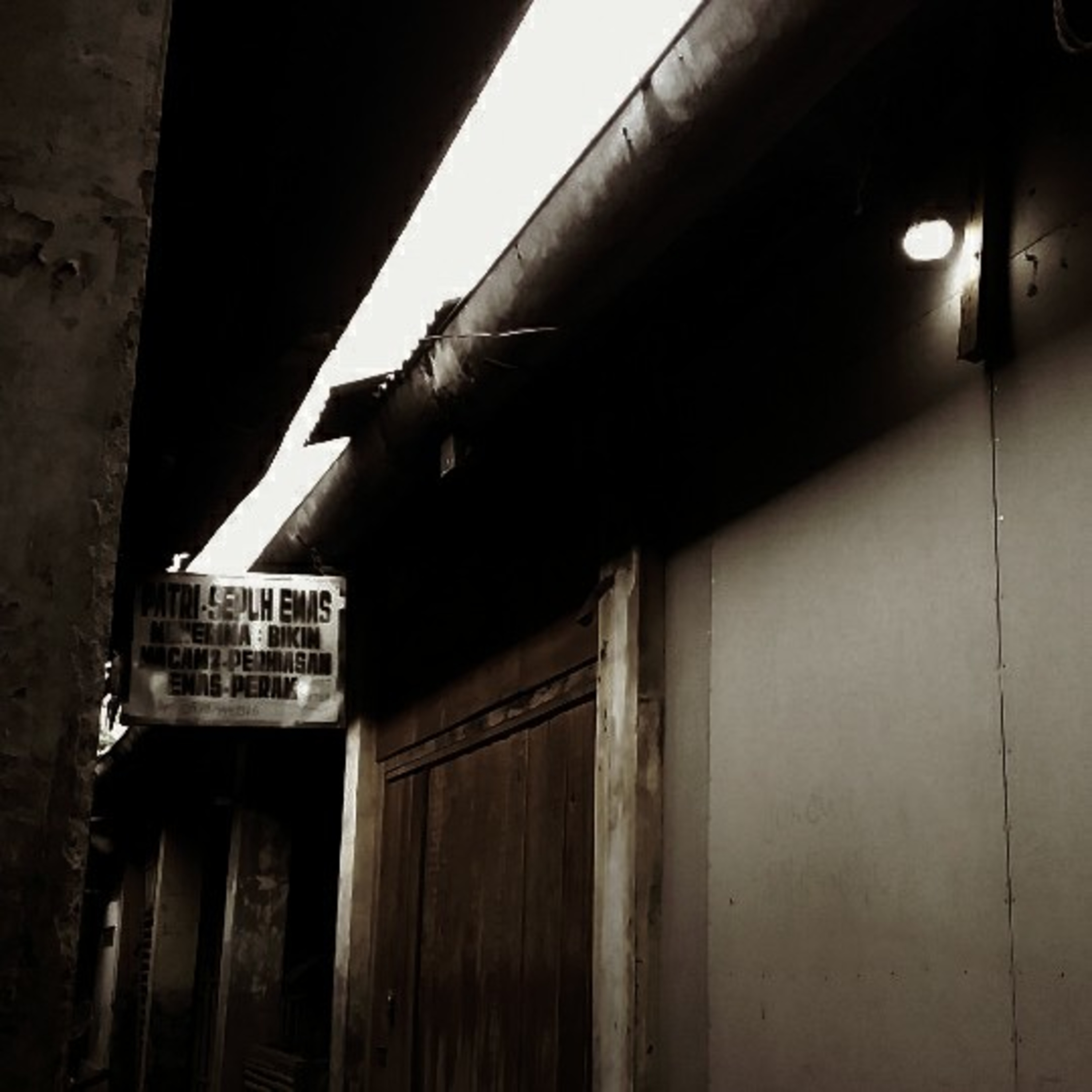 terusterang_