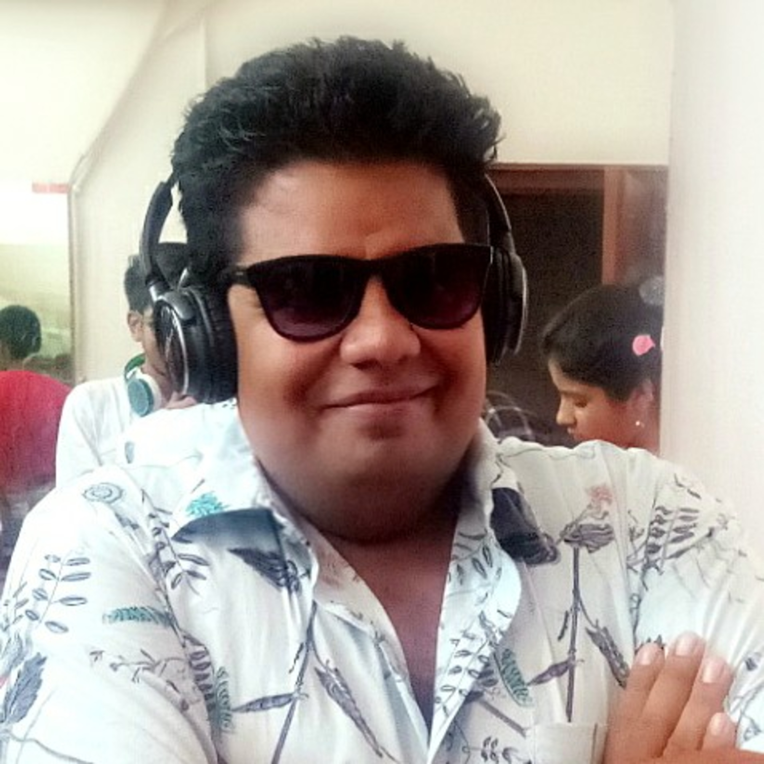 Jo mere ghar kabhi nhi aayenge