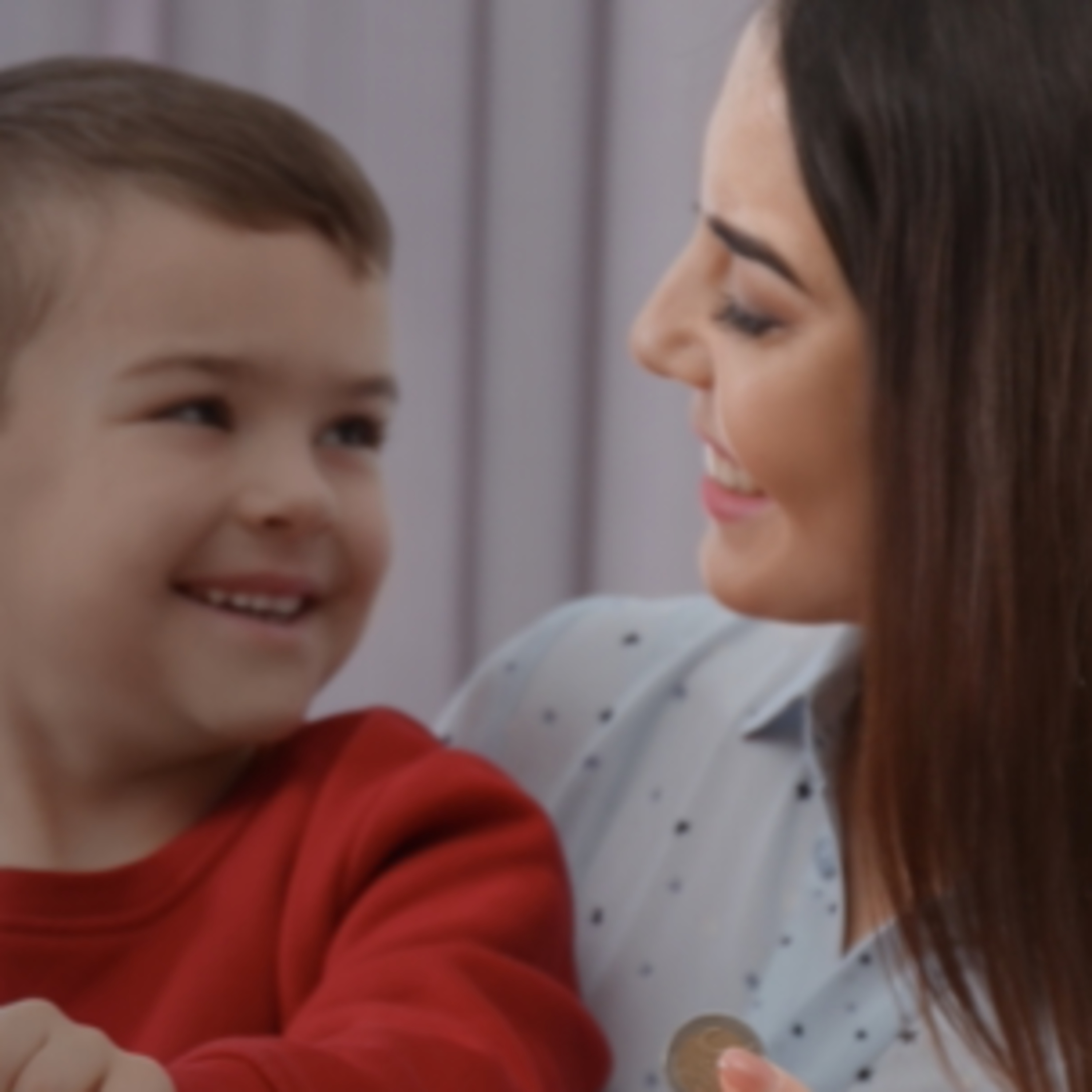 #145 - 🇪🇸 Padres y Hijos: Interacción para la Salvación o la Perdición episode artwork
