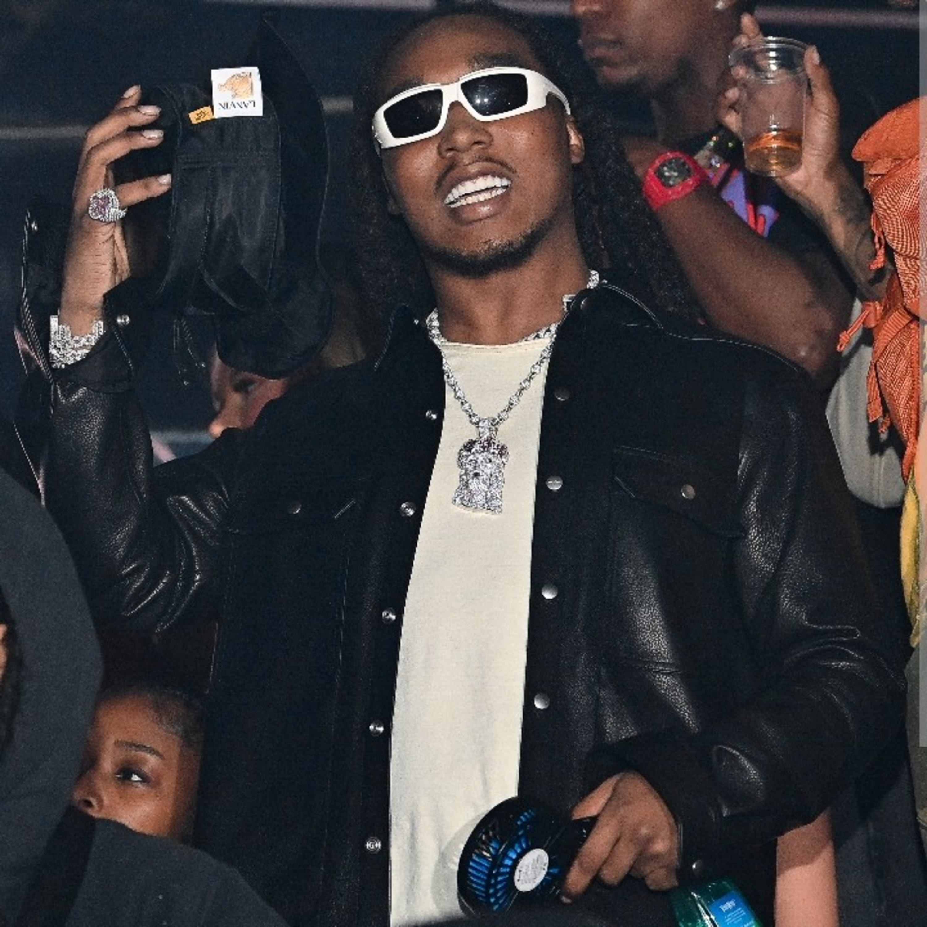 Wtf-Landia Radio with Shar Michelle