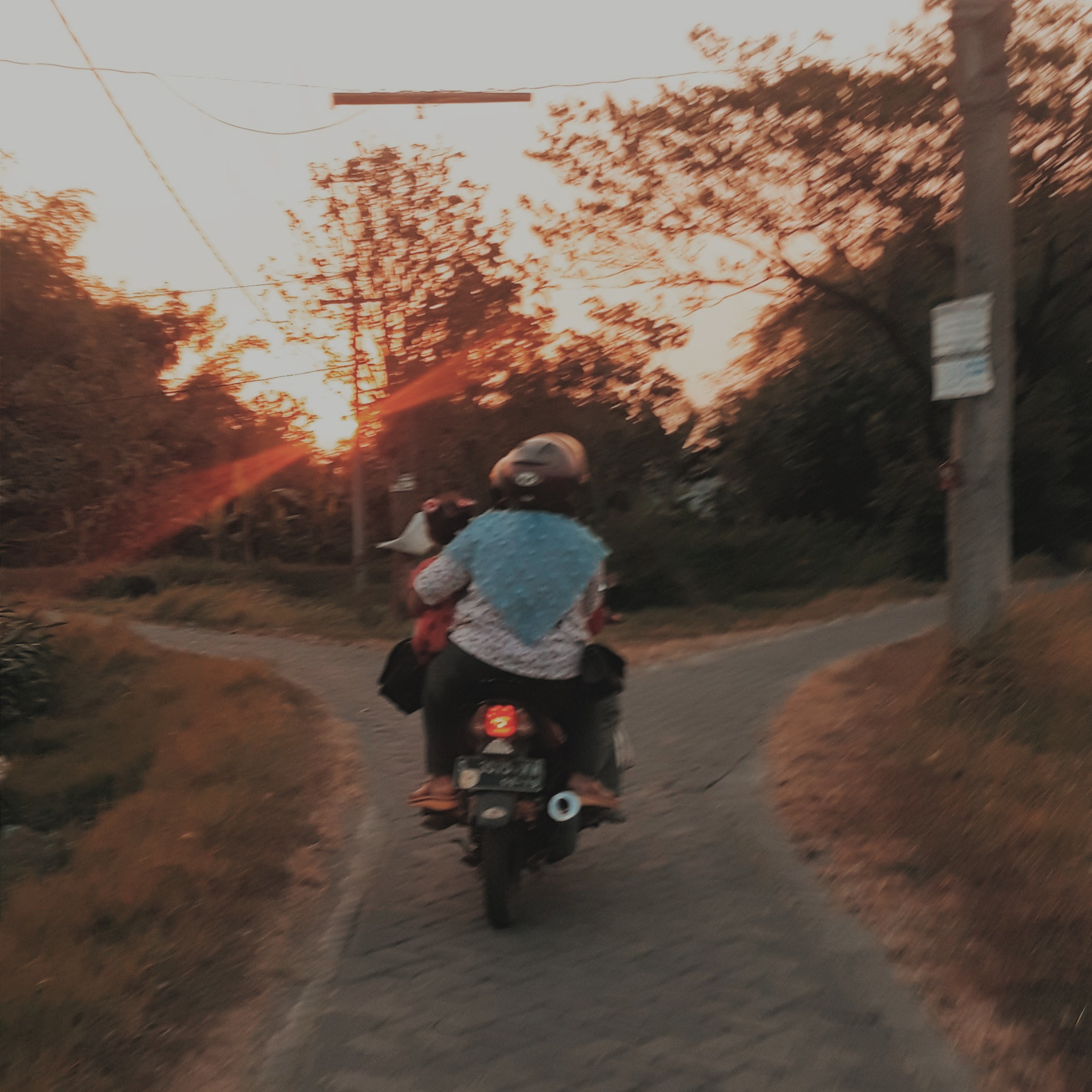 cerita di bawah tanah