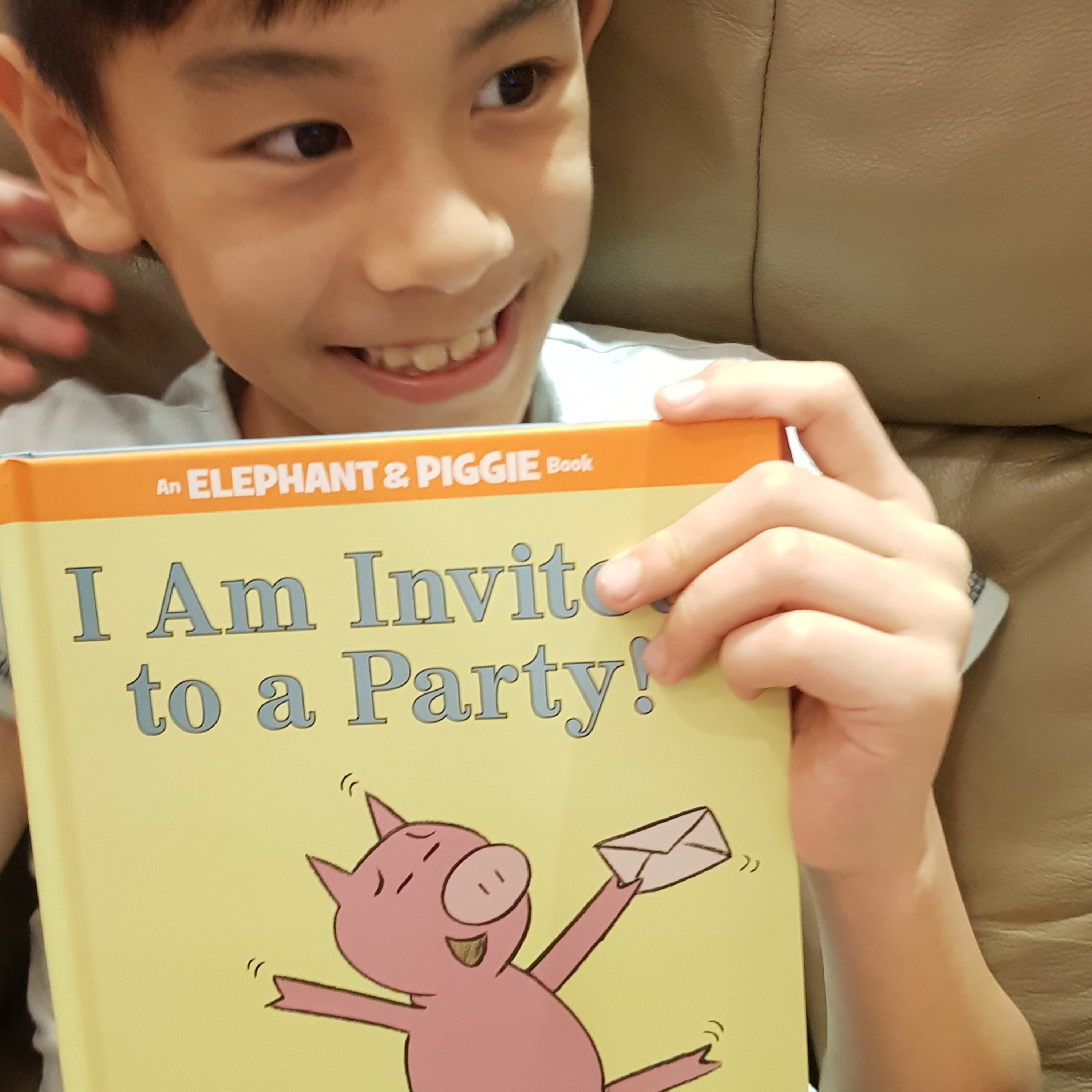 Ep.04 親子共讀 4:I'm Invited To A Party