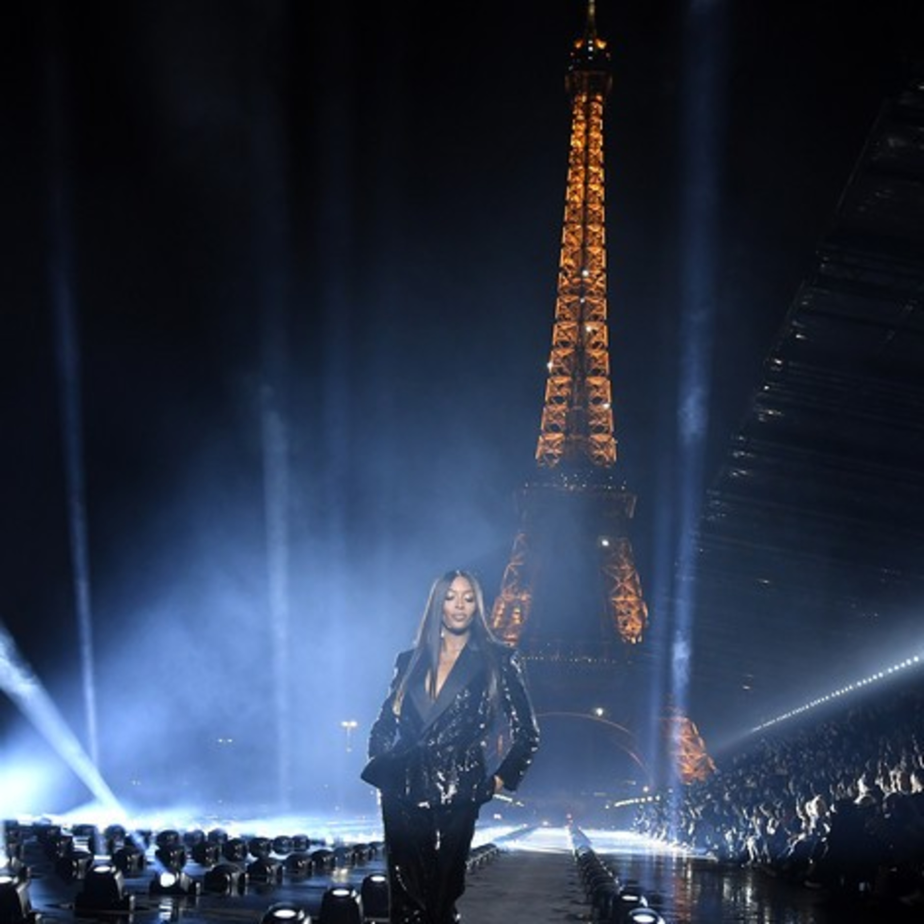 Deme-ncias I - sobre GIVENCHY