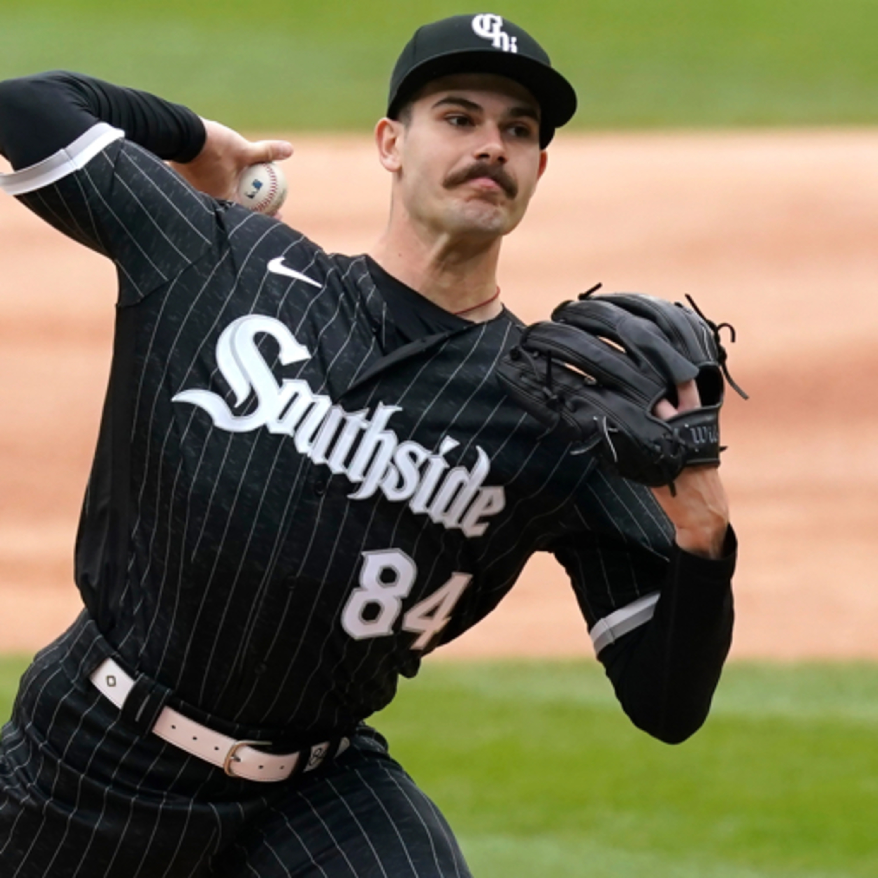Who should the White Sox look to trade? Is there any hope for this season? episode artwork