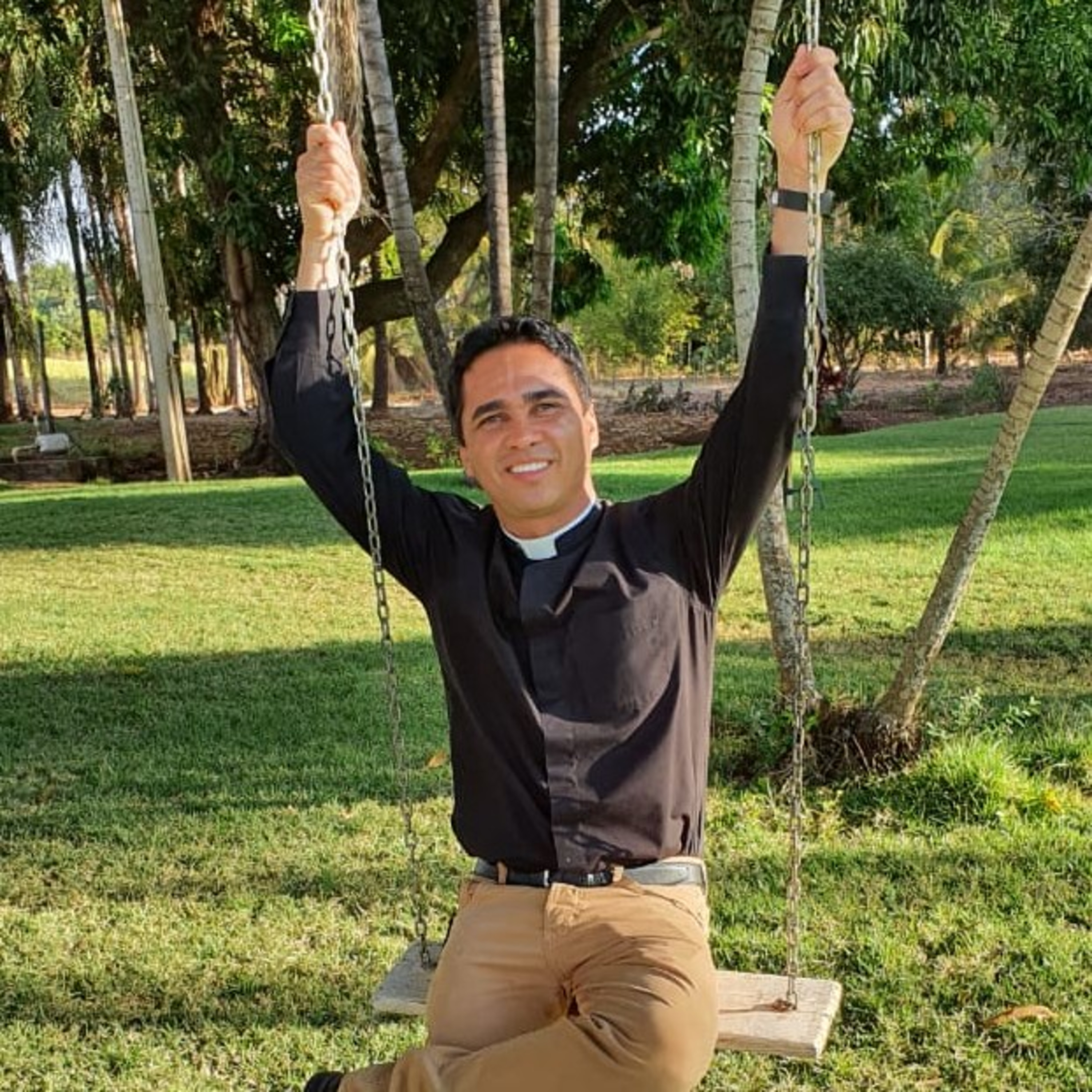 PADRE IVANILTON SILVA