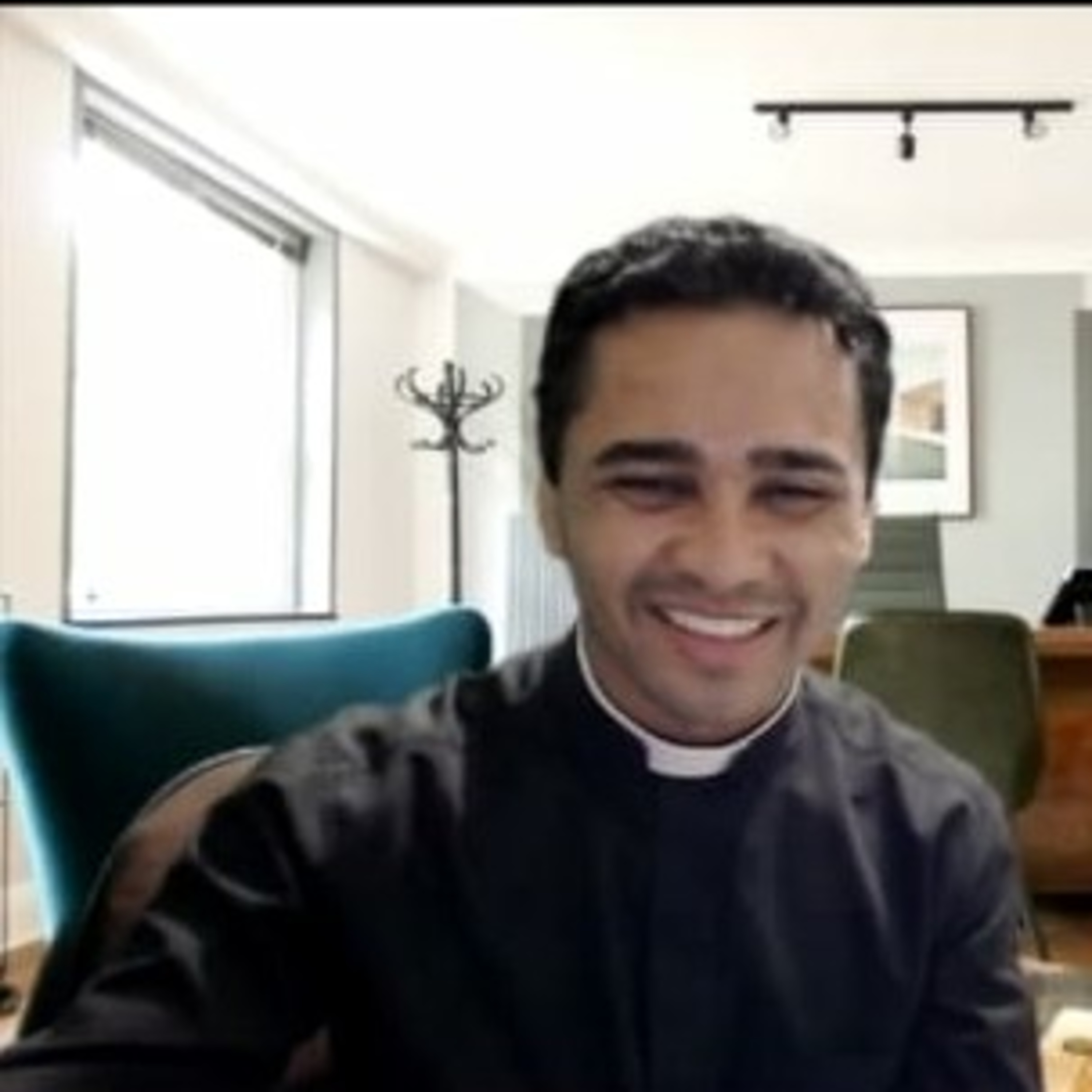 PADRE IVANILTON SILVA