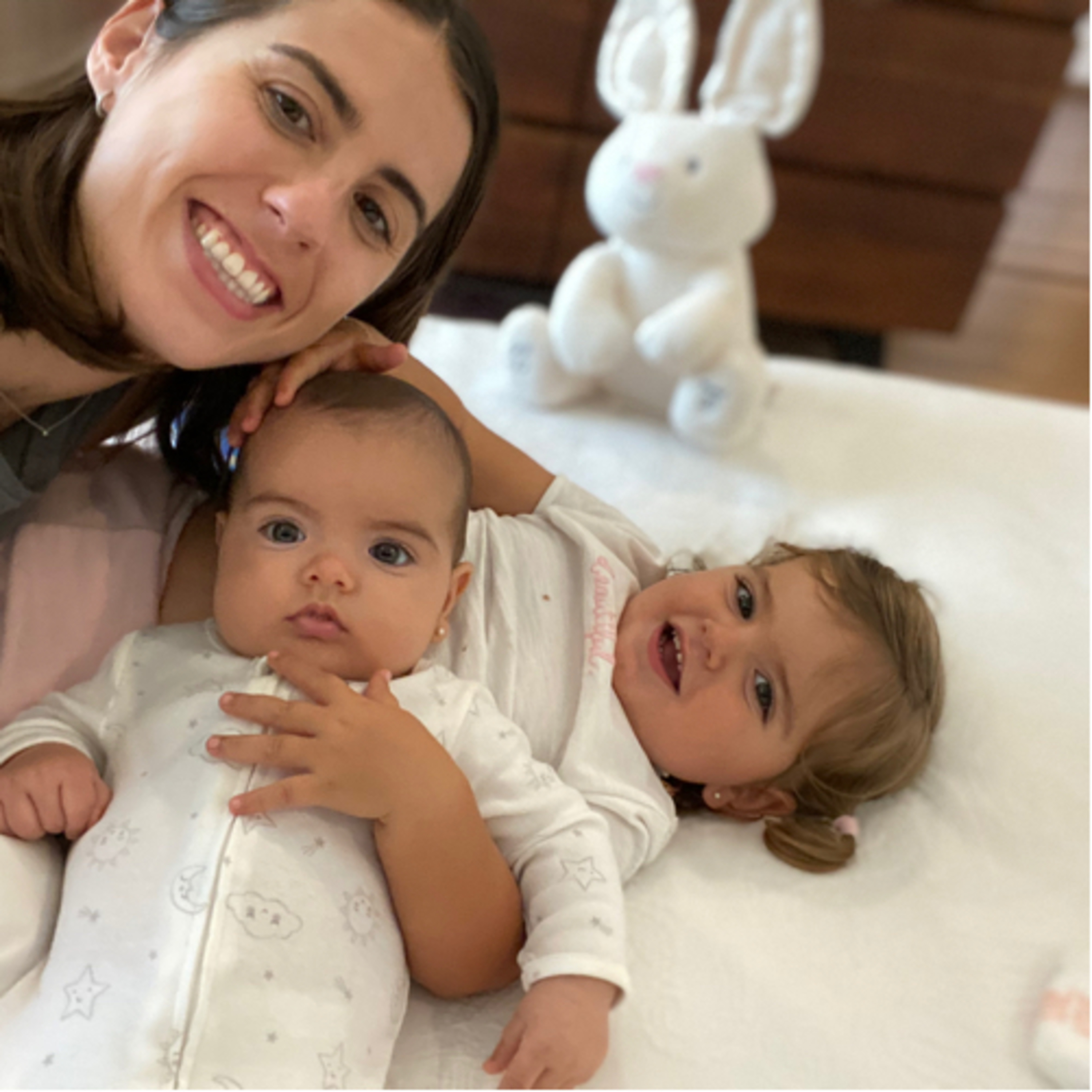 Portada de SOY MAMÁ. NECESITO DORMIR.martinayaduerme
