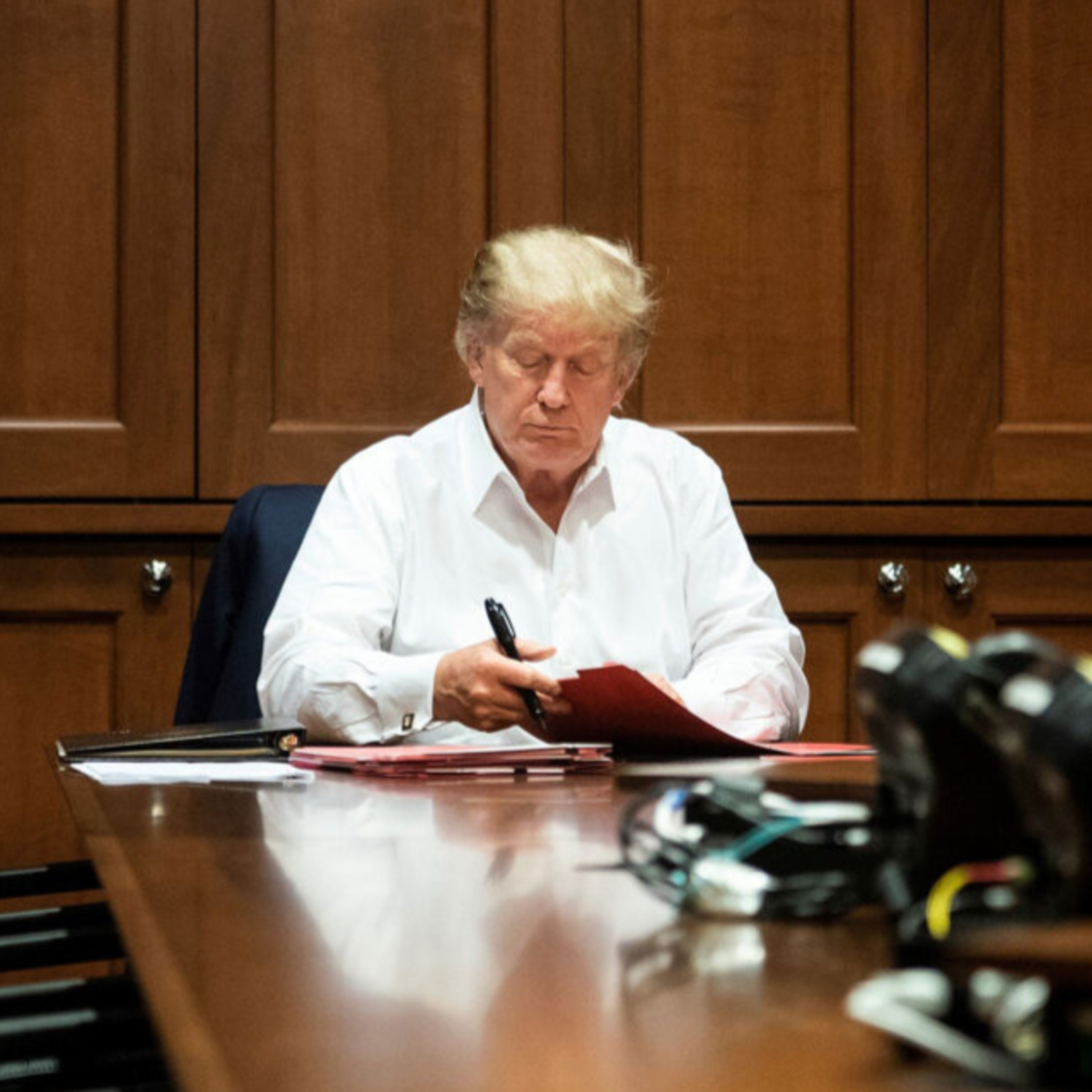 What Trump's COVID-19 Diagnosis Means For America | in the clear #85 episode artwork