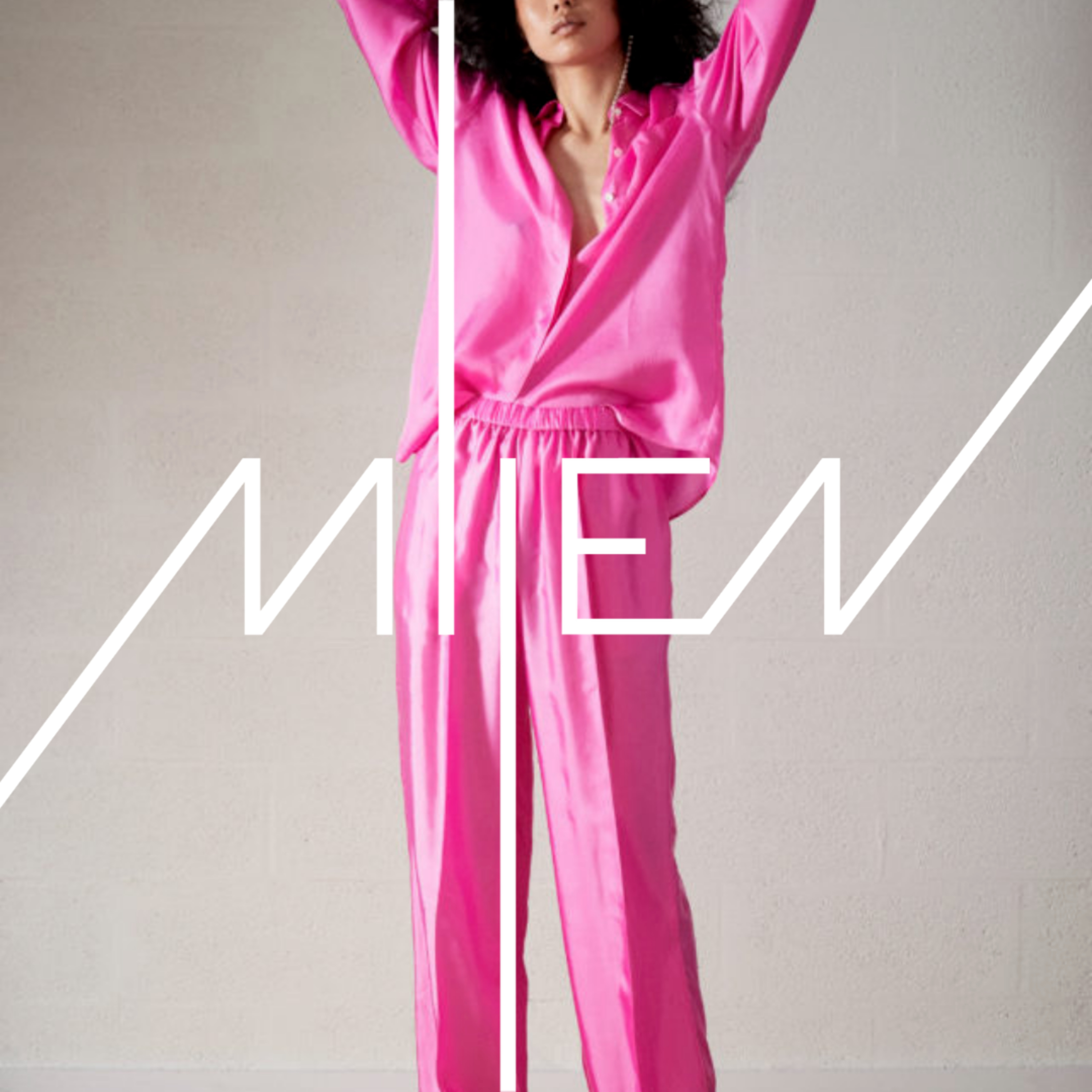 What to Wear While Traveling During the Covid-19 Pandemic | MIIEN episode artwork